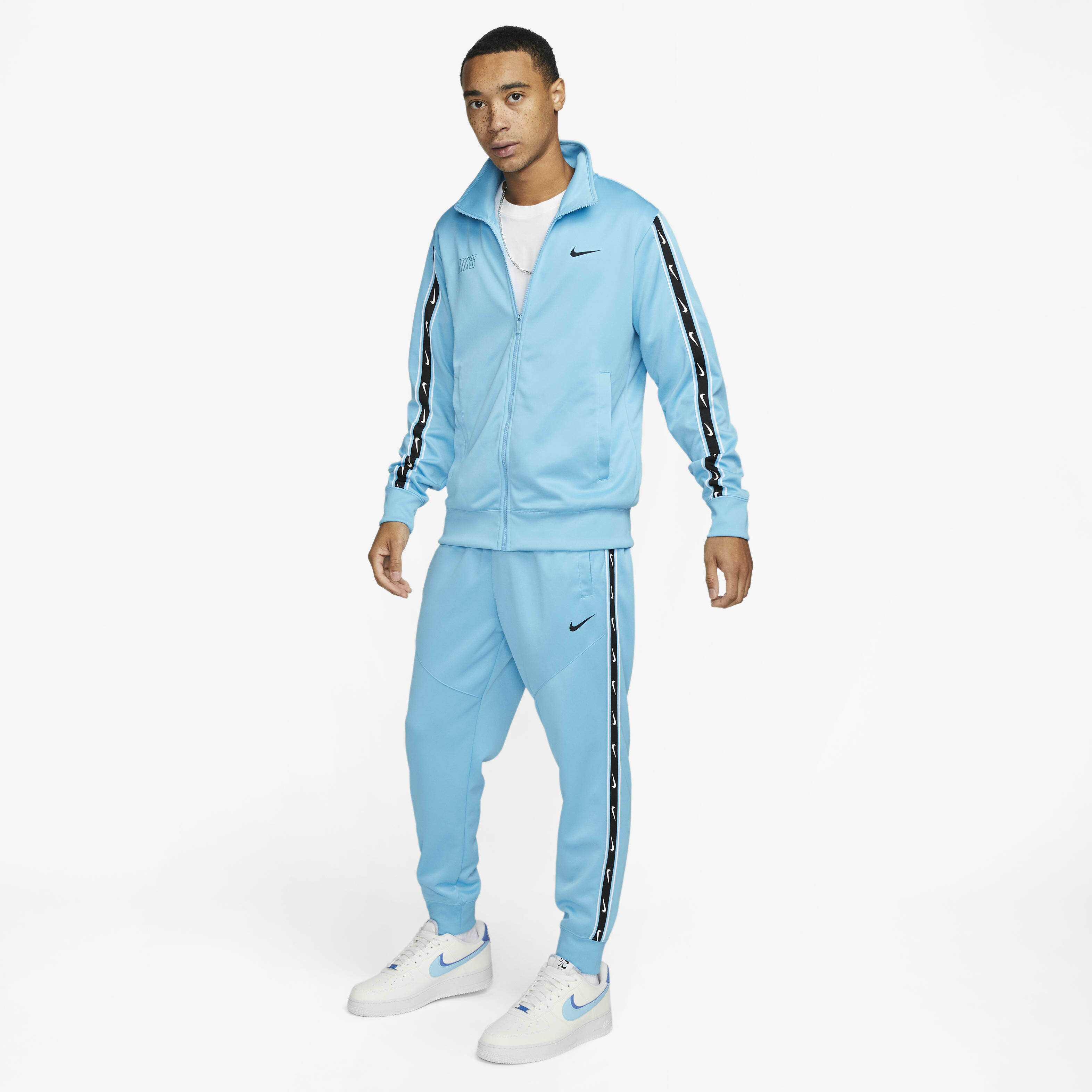 Nike Sportswear Repeat image number 6