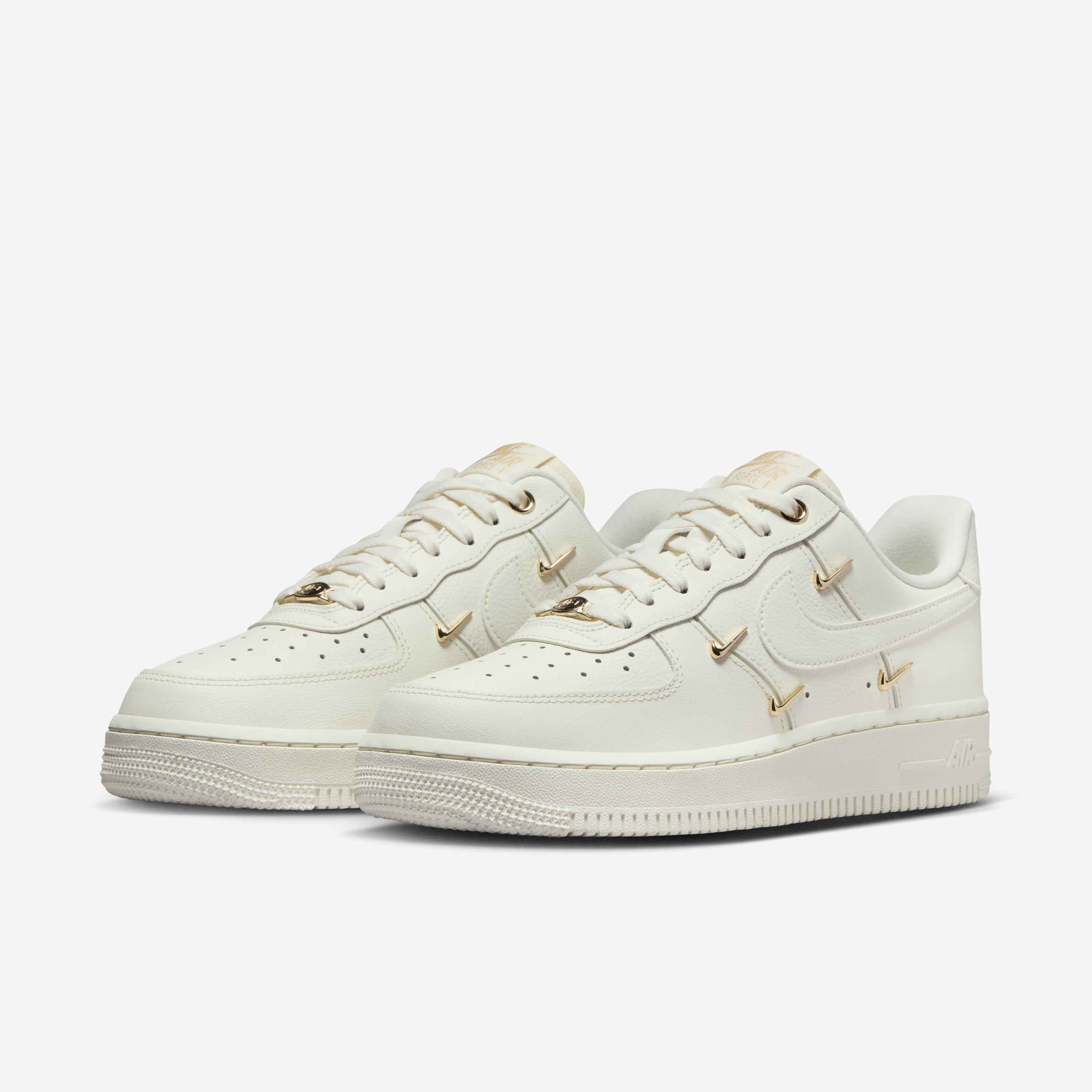 Nike Air Force 1 '07 LX image number 4