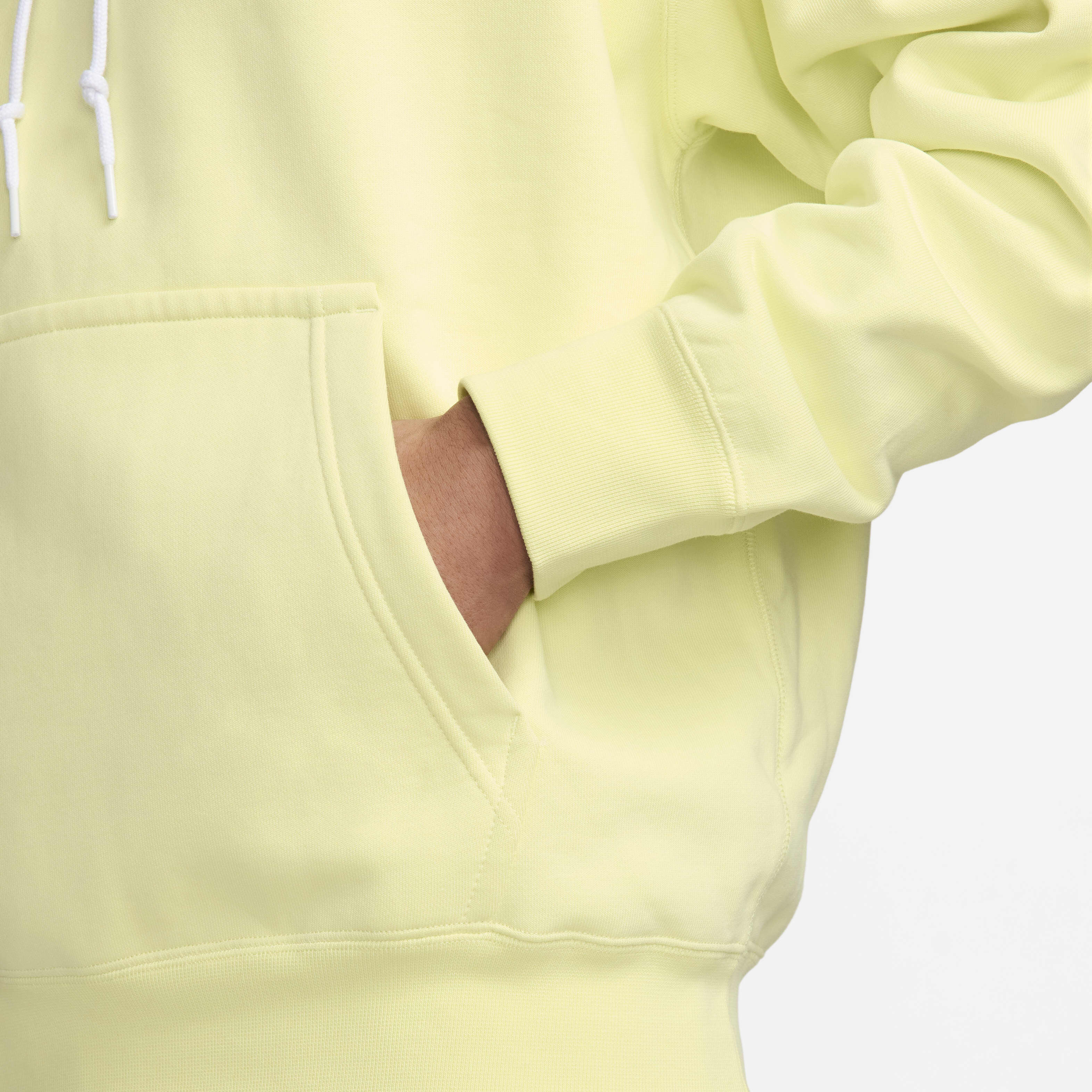 Nike Solo Swoosh image number 4