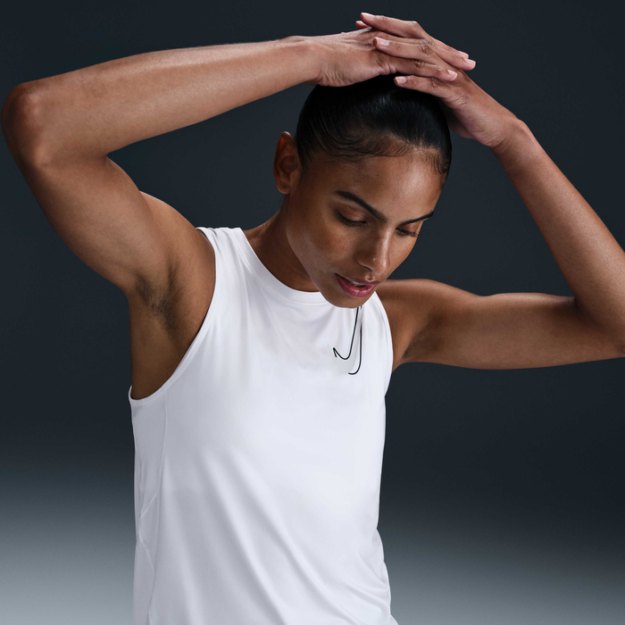 Nike One image number 0 Nike One image number 0