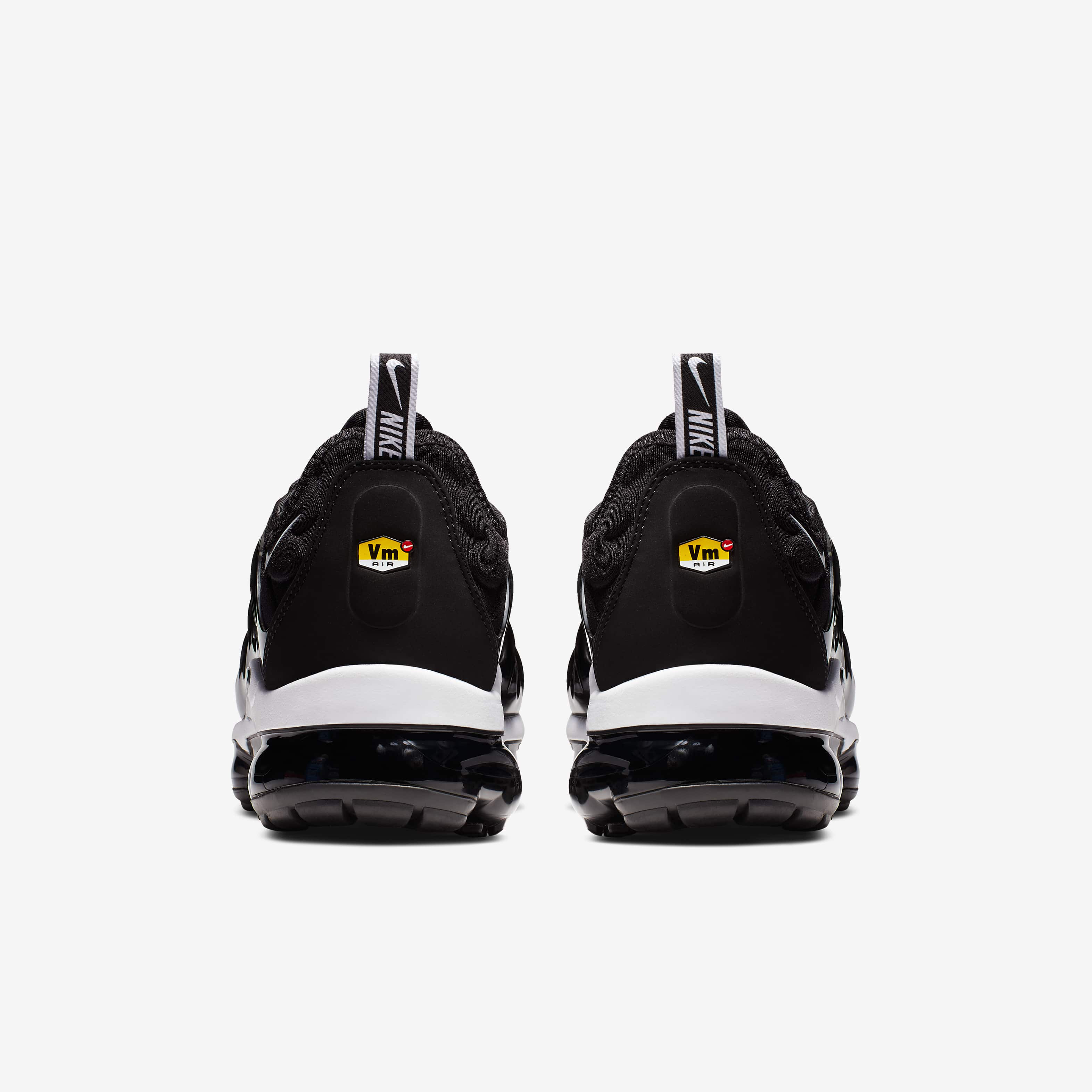 Nike Air VaporMax Plus image number 5