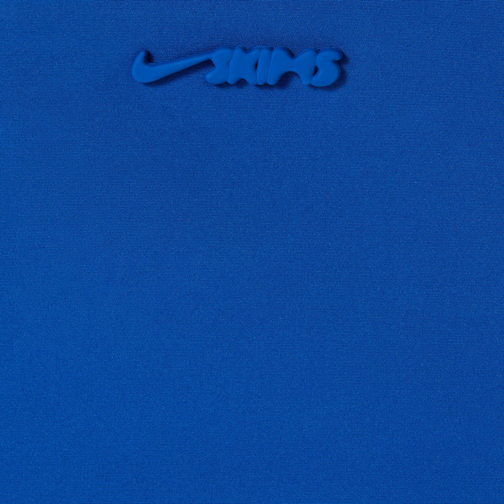 Zoom image