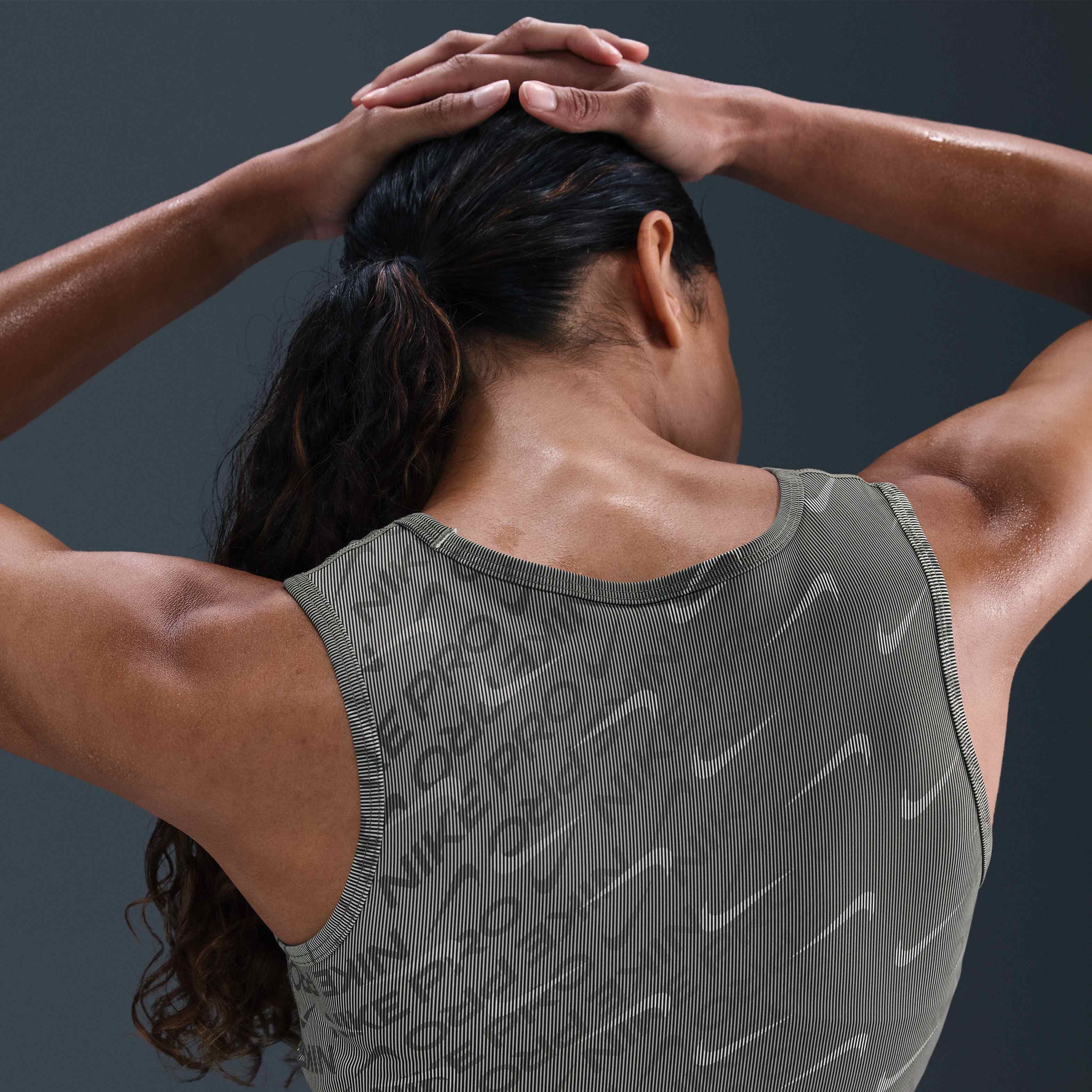 Nike Pro image number 1