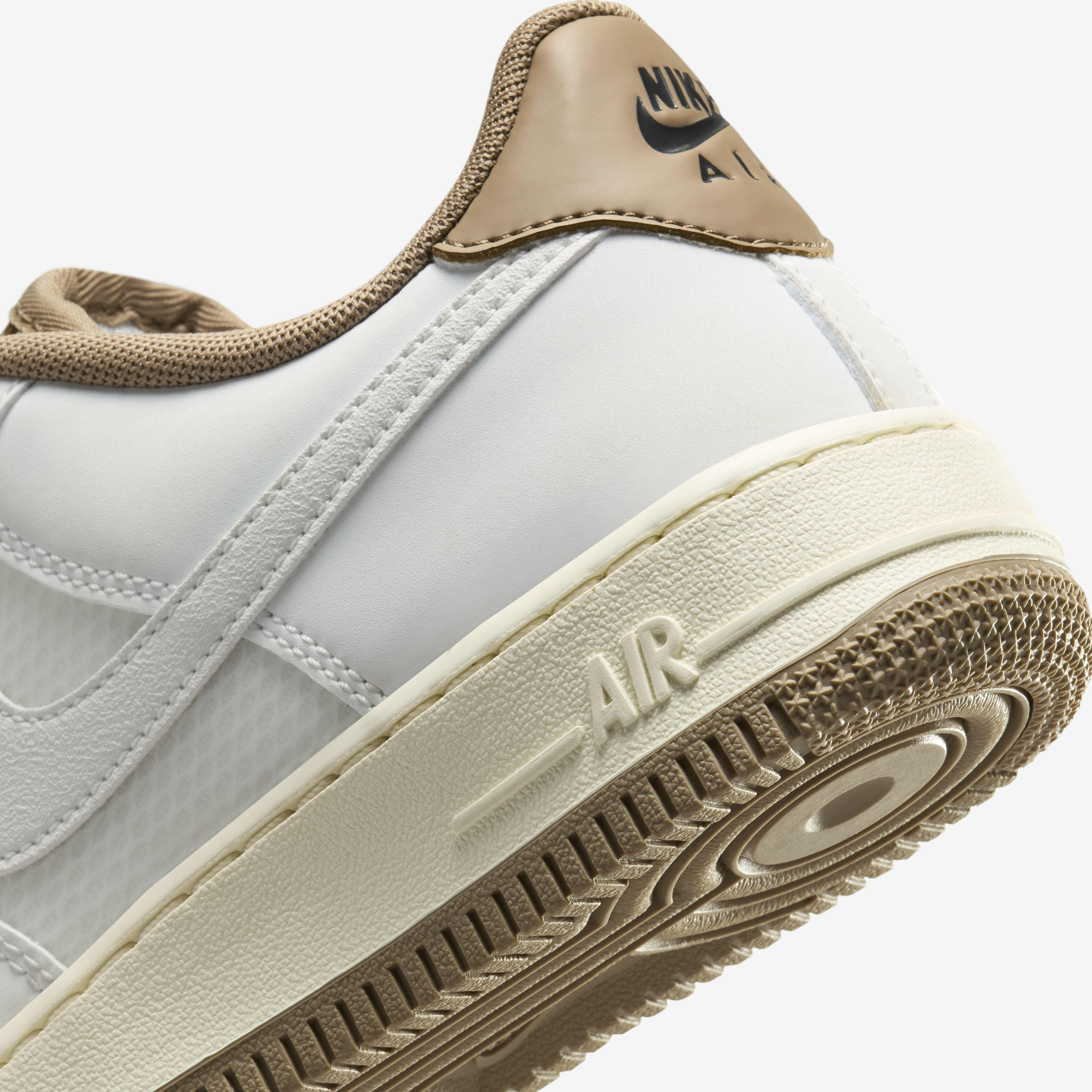 Nike air force 1 7 lv8 premium hotsell