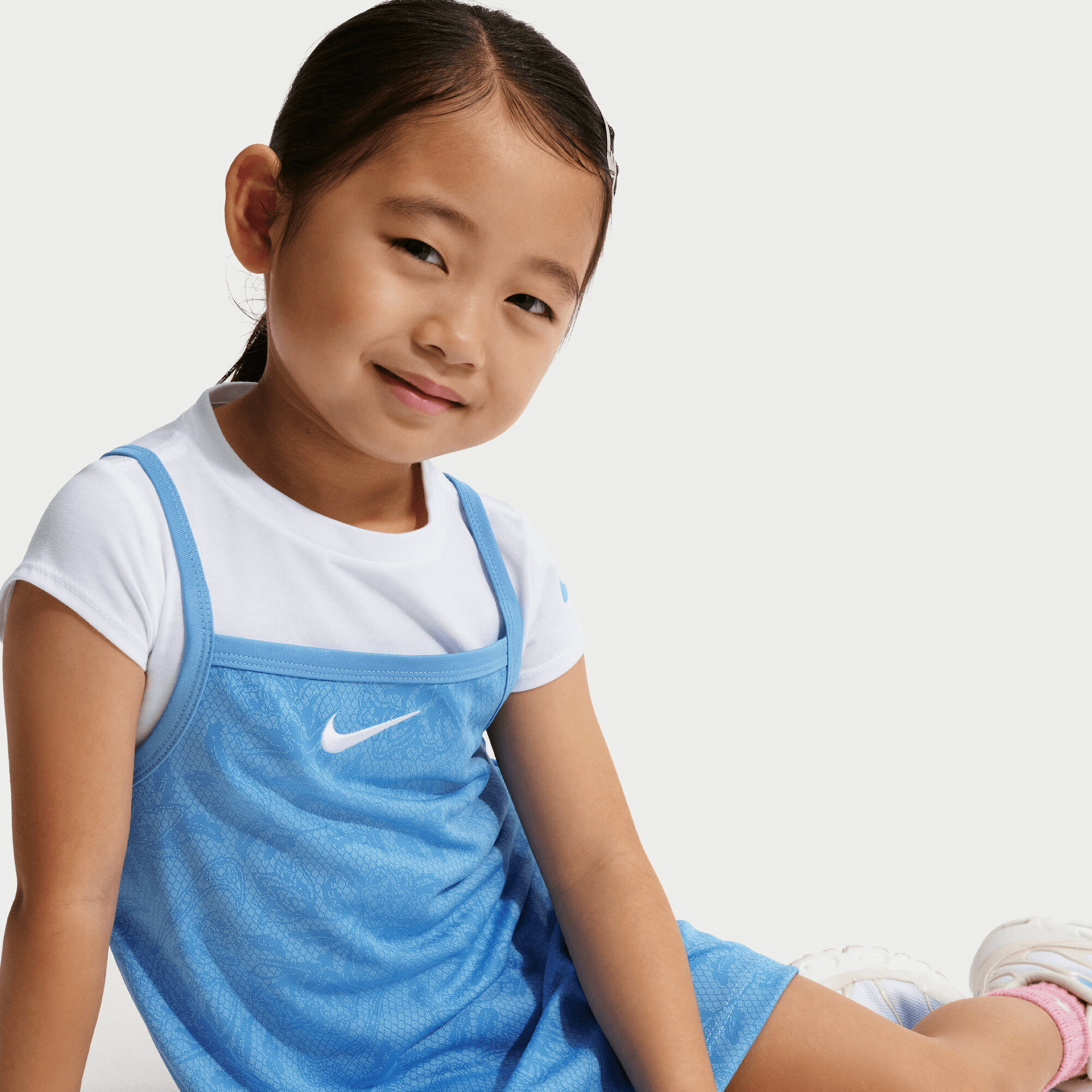 نايكي موف ويث نايتشر image number 6