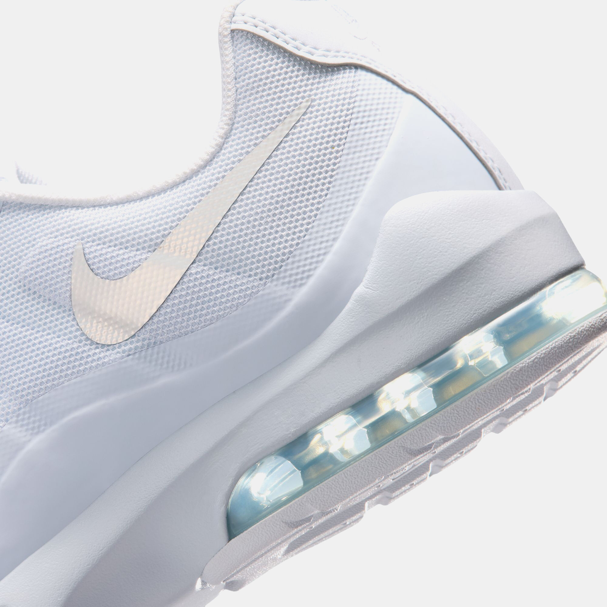 Nike Air Max Invigor image number 9