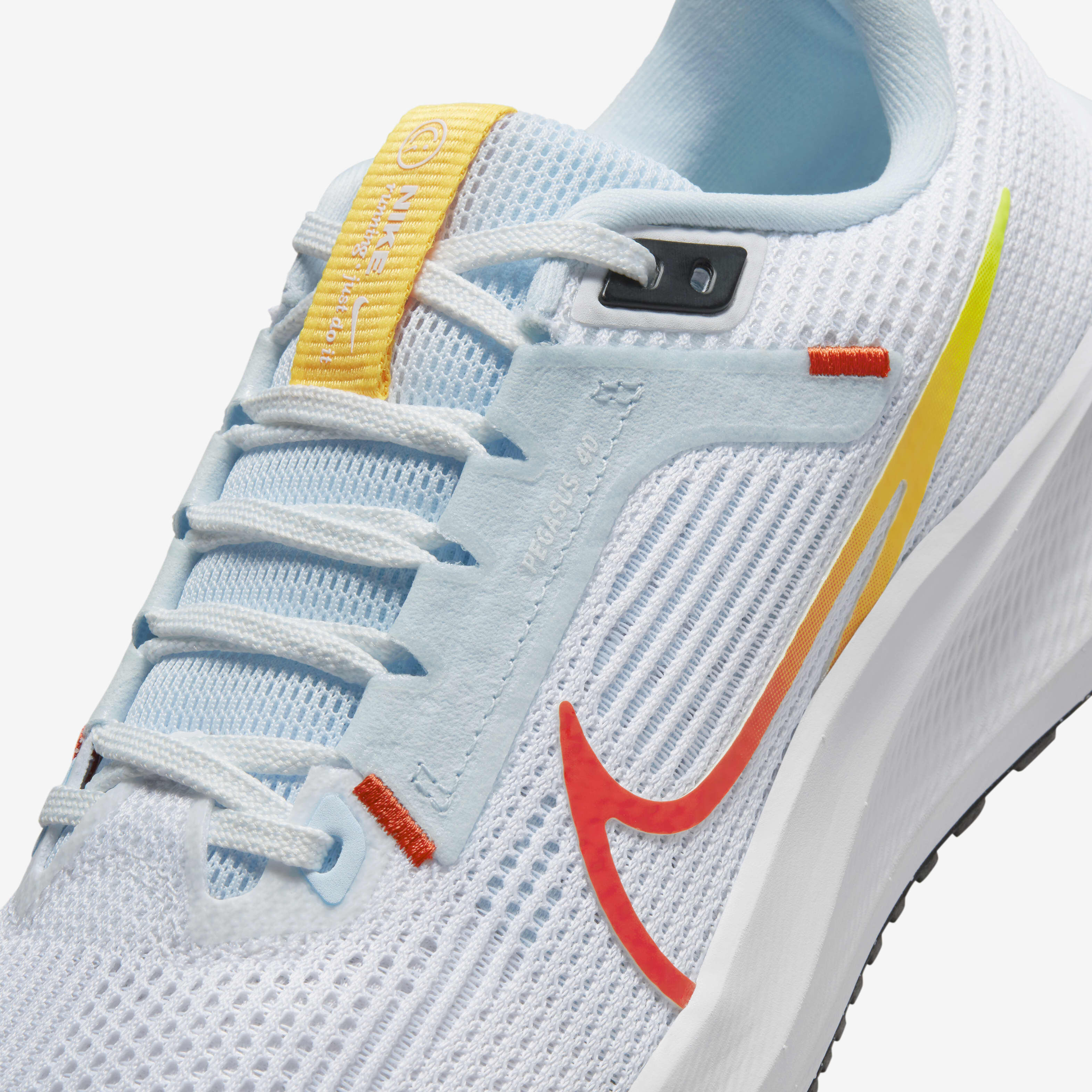 Nike Pegasus 40 image number 10