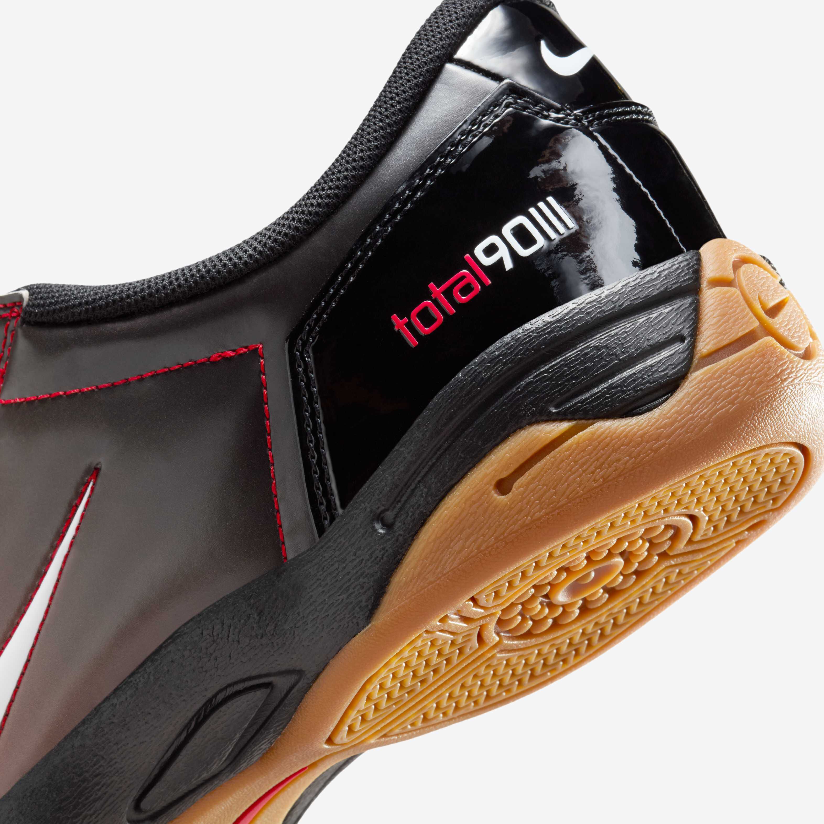 Nike Total90 image number 7