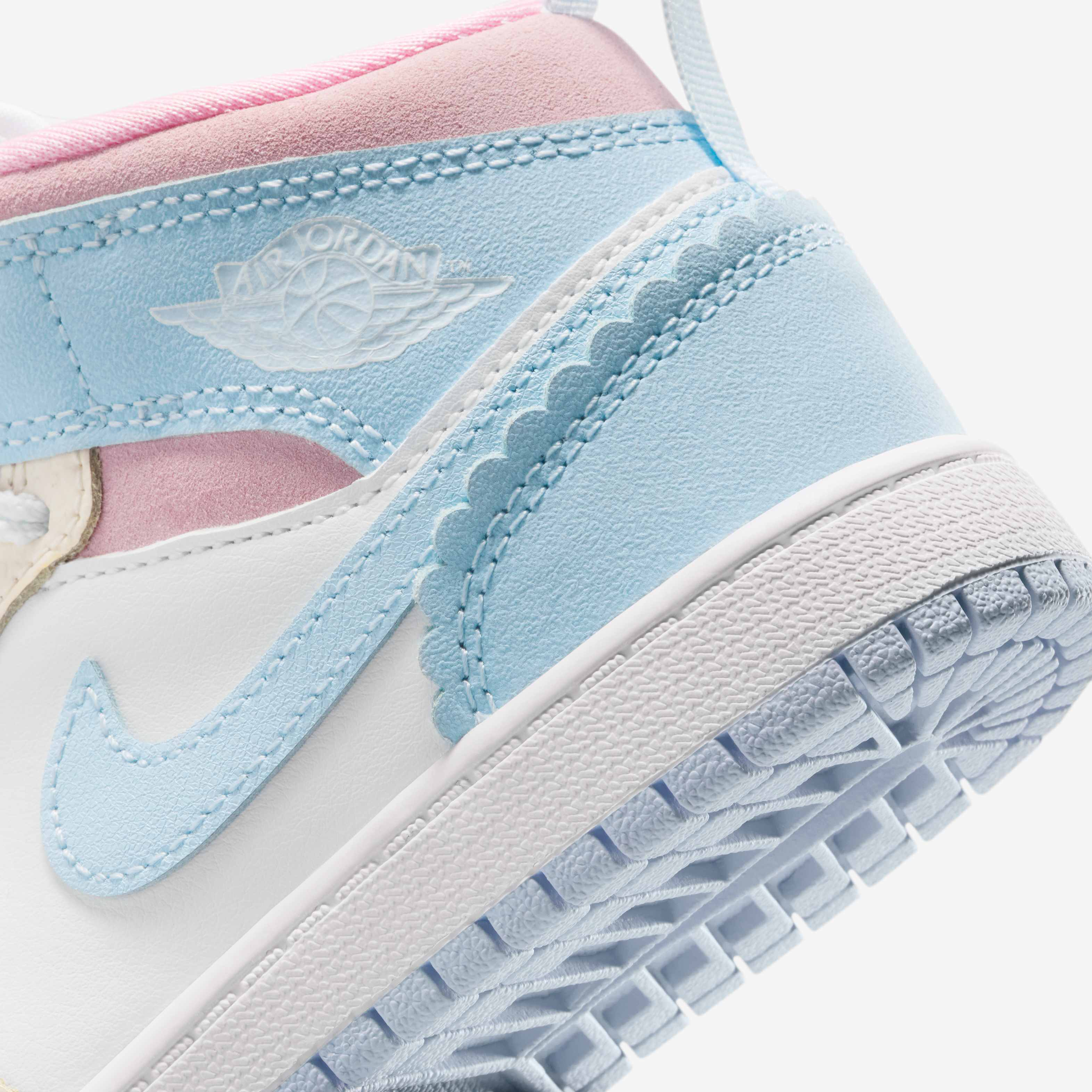 Jordan 1 Mid SE image number 7