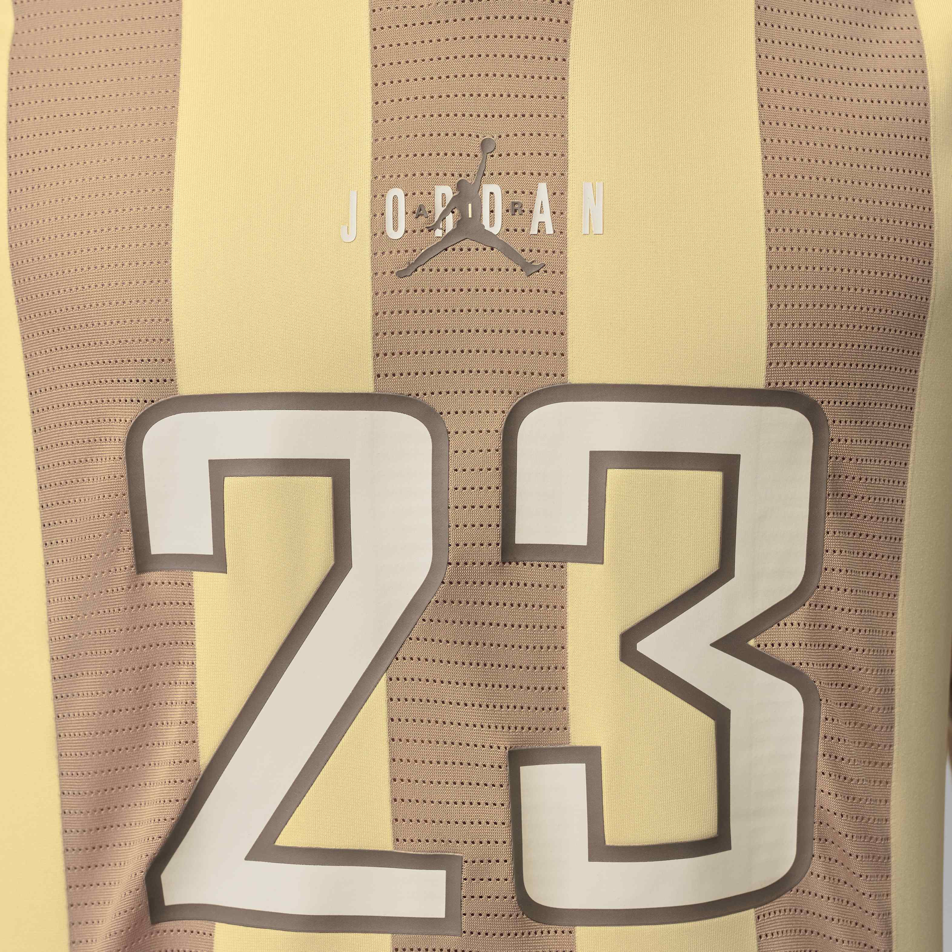 Jordan Brooklyn image number 3