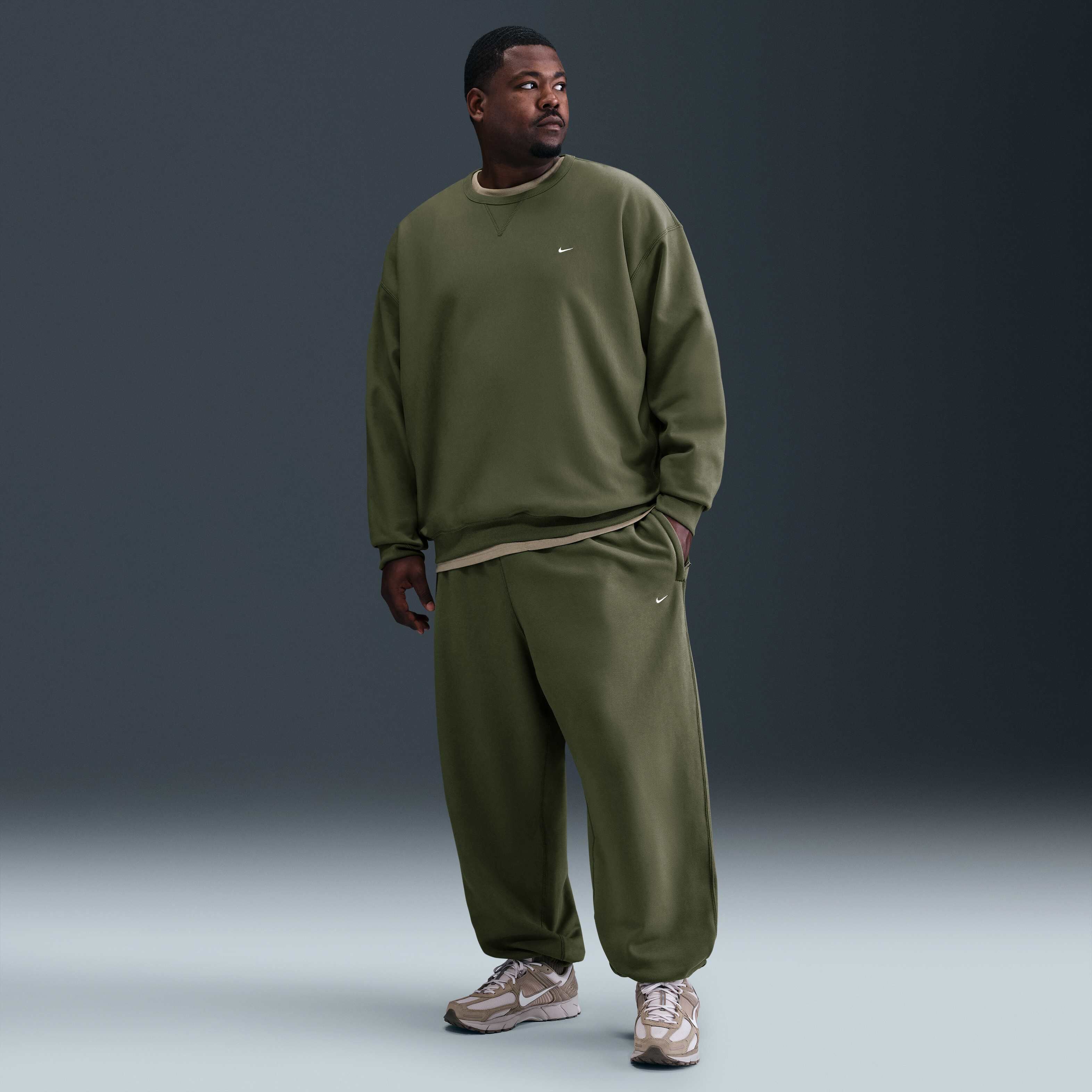 Nike Solo Swoosh image number 5