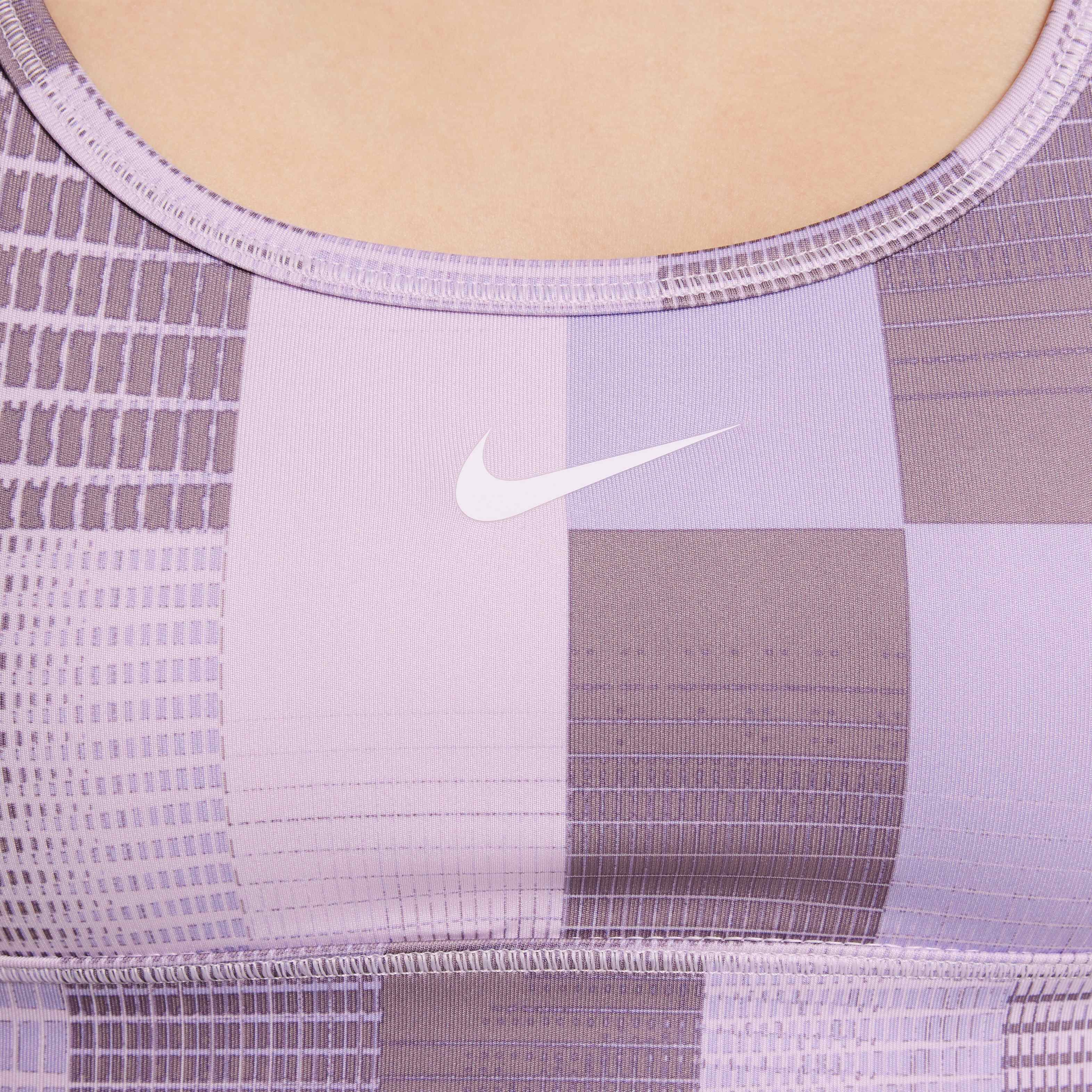 Nike Pro image number 3