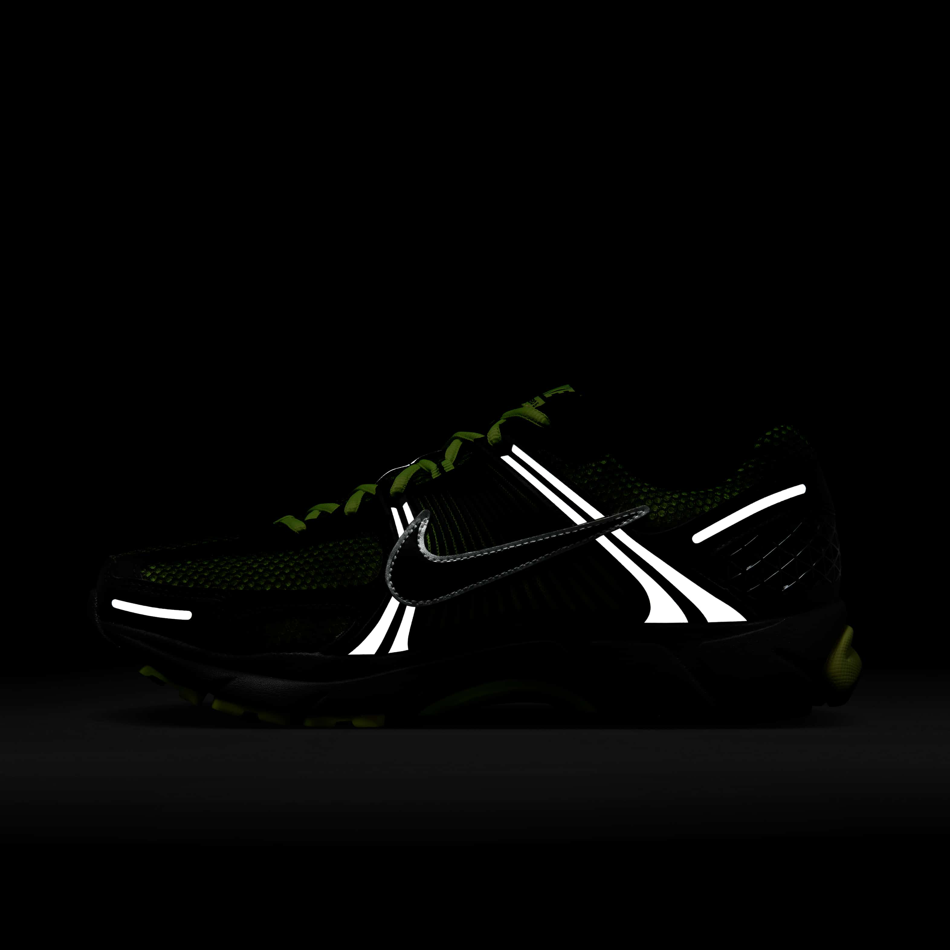 Nike Zoom Vomero 5 image number 11