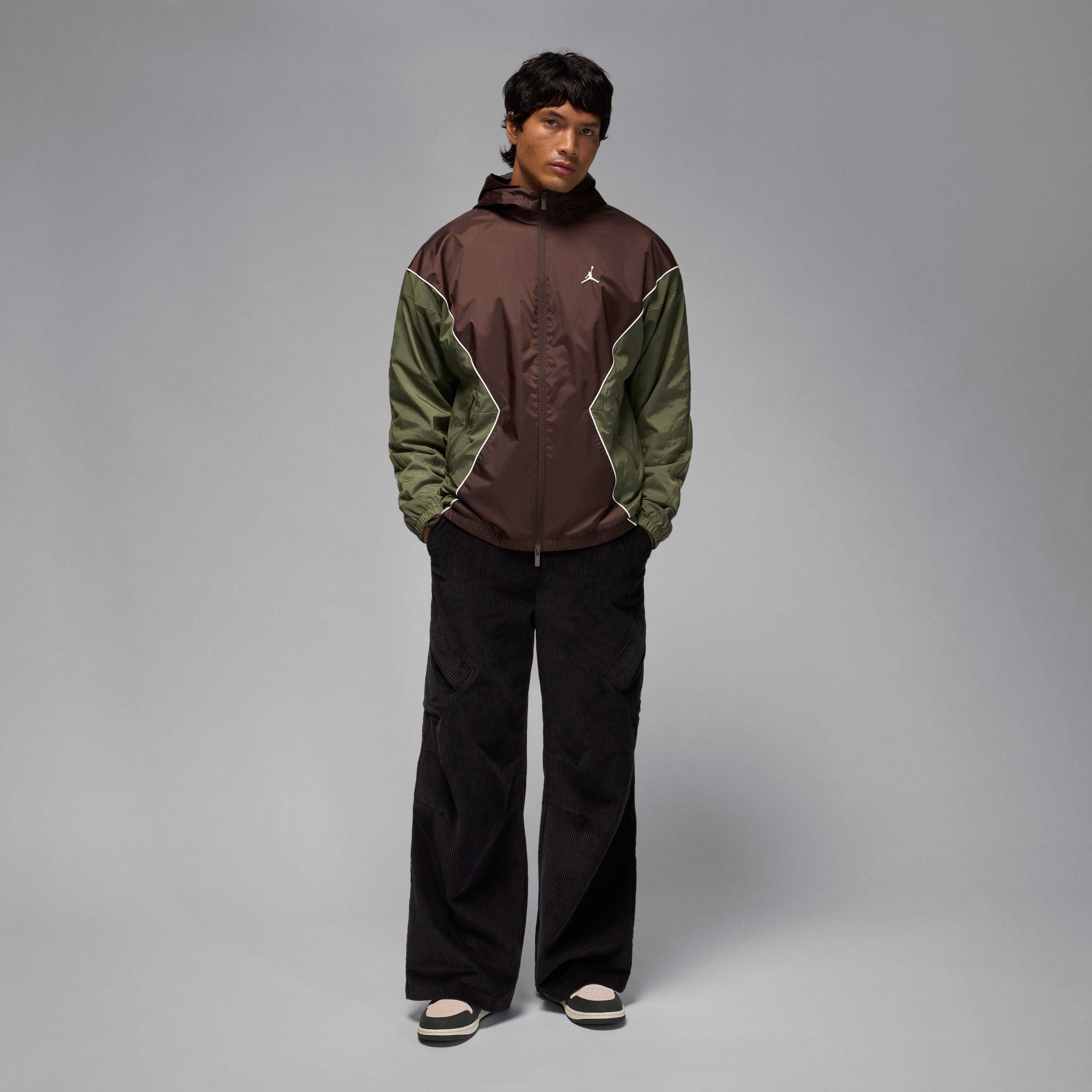 Jordan Brooklyn image number 6