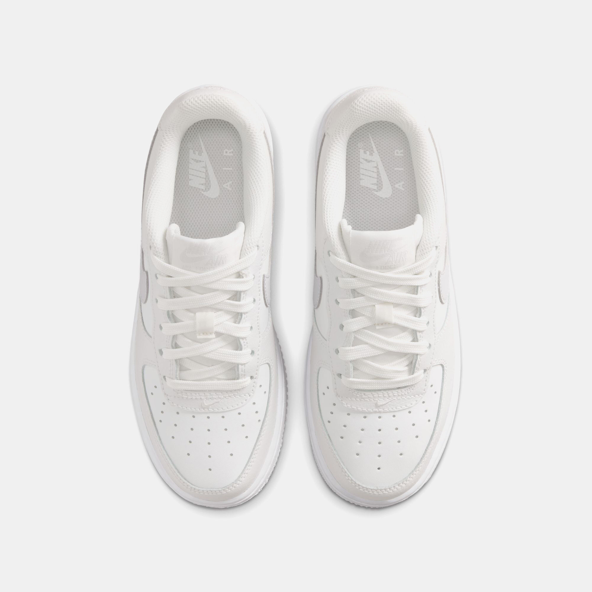 Nike Air Force 1 Essential+ image number 3