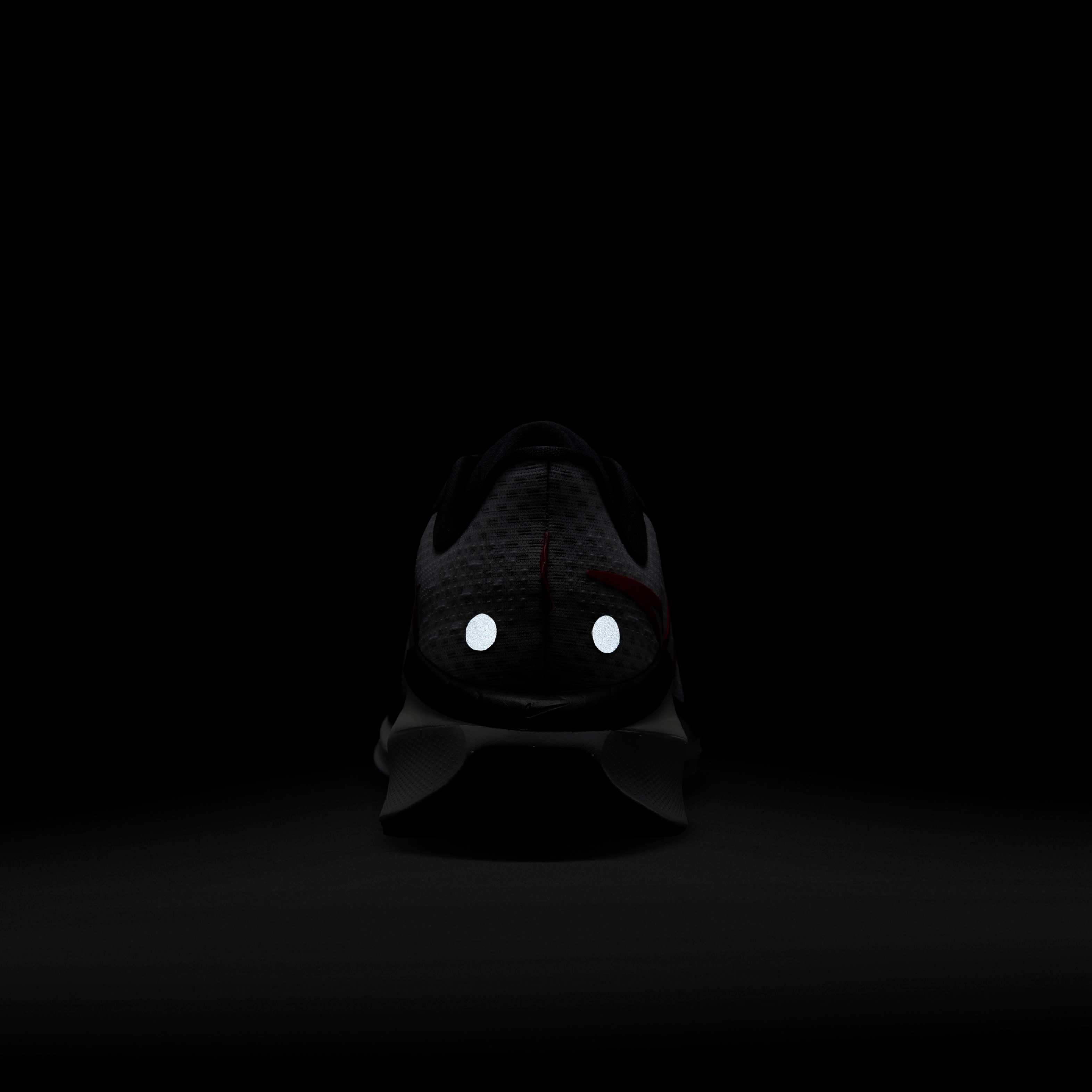 Nike Vomero 17 image number 10