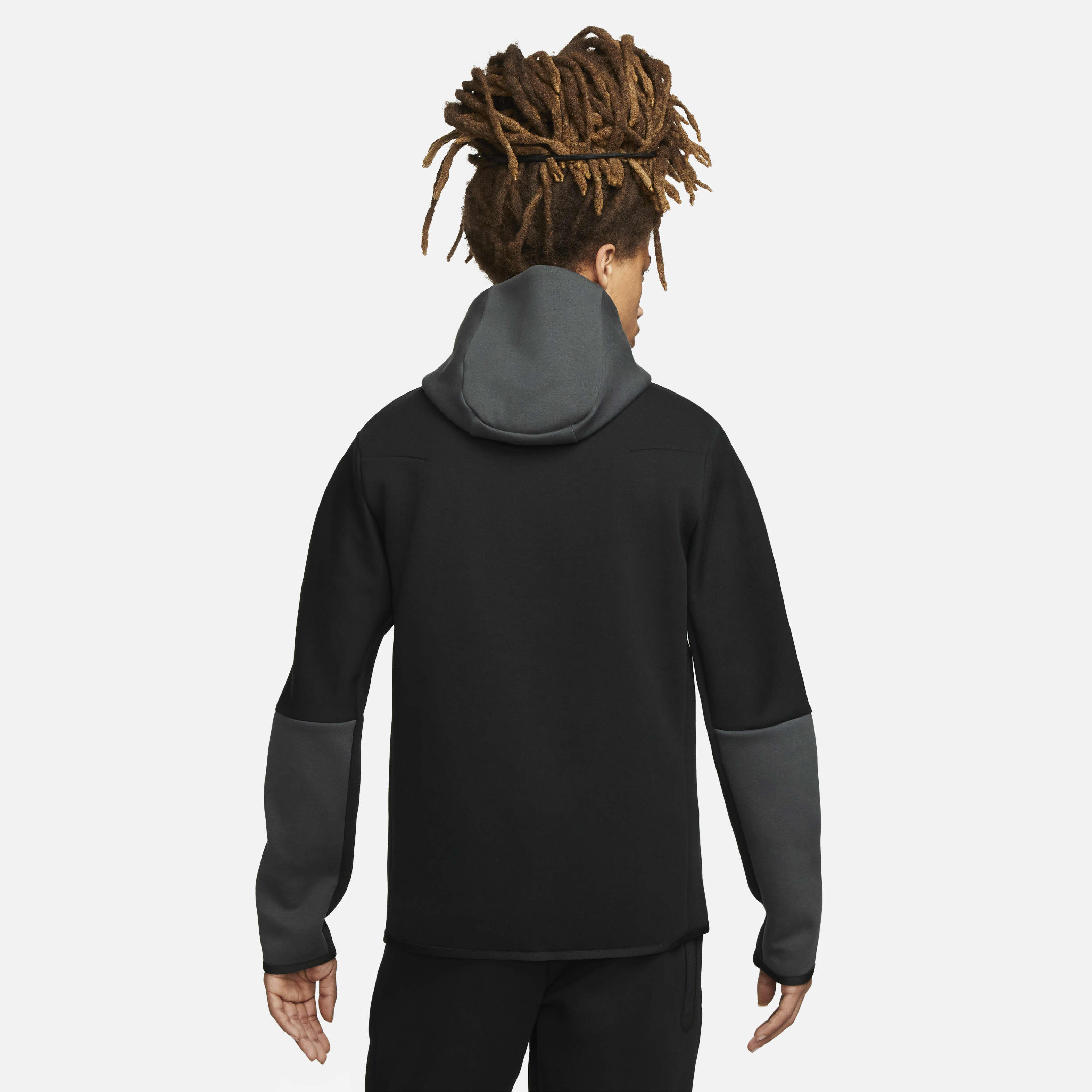 نايكي سبورتسوير تَك فليس image number 1