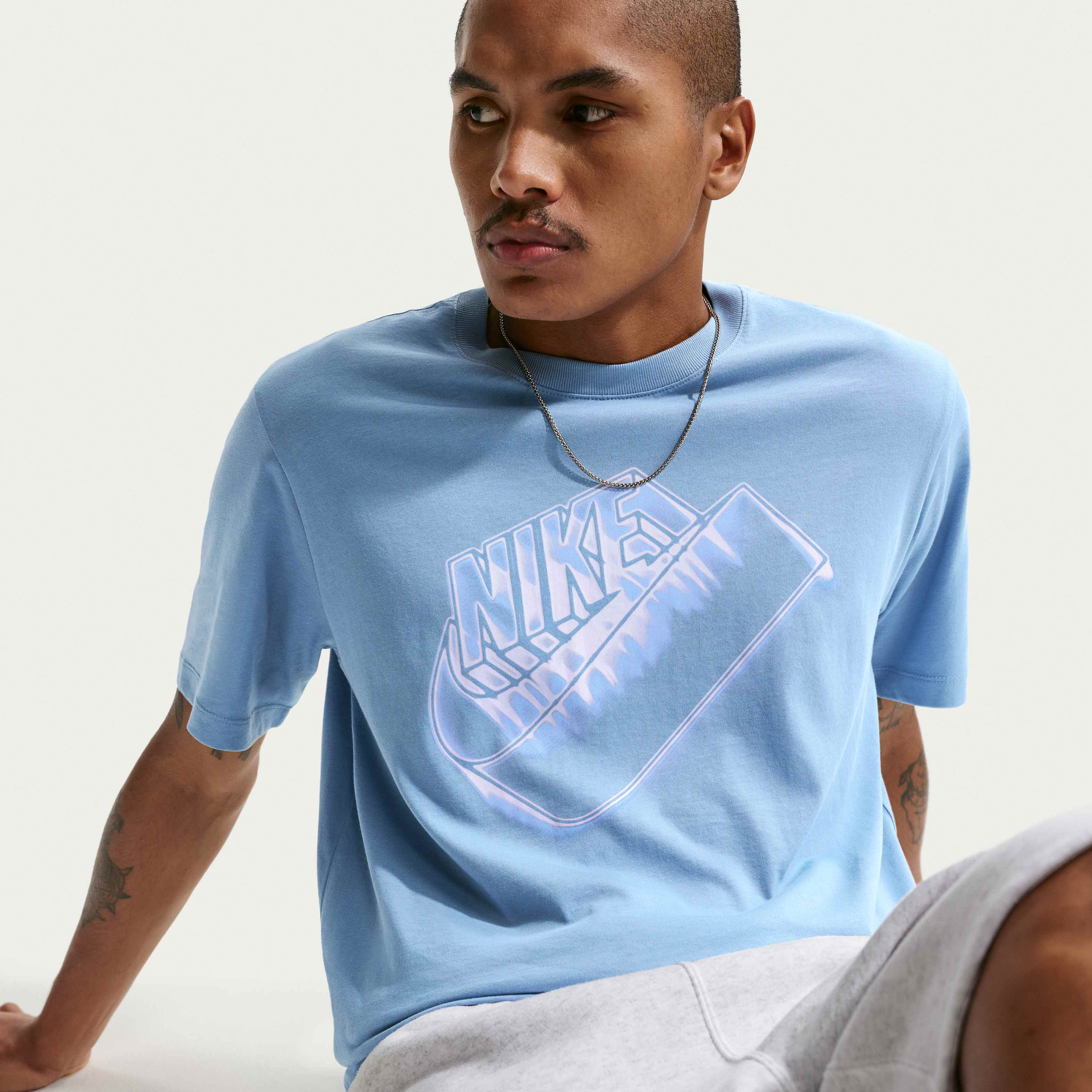 Nike Sportswear image number 2