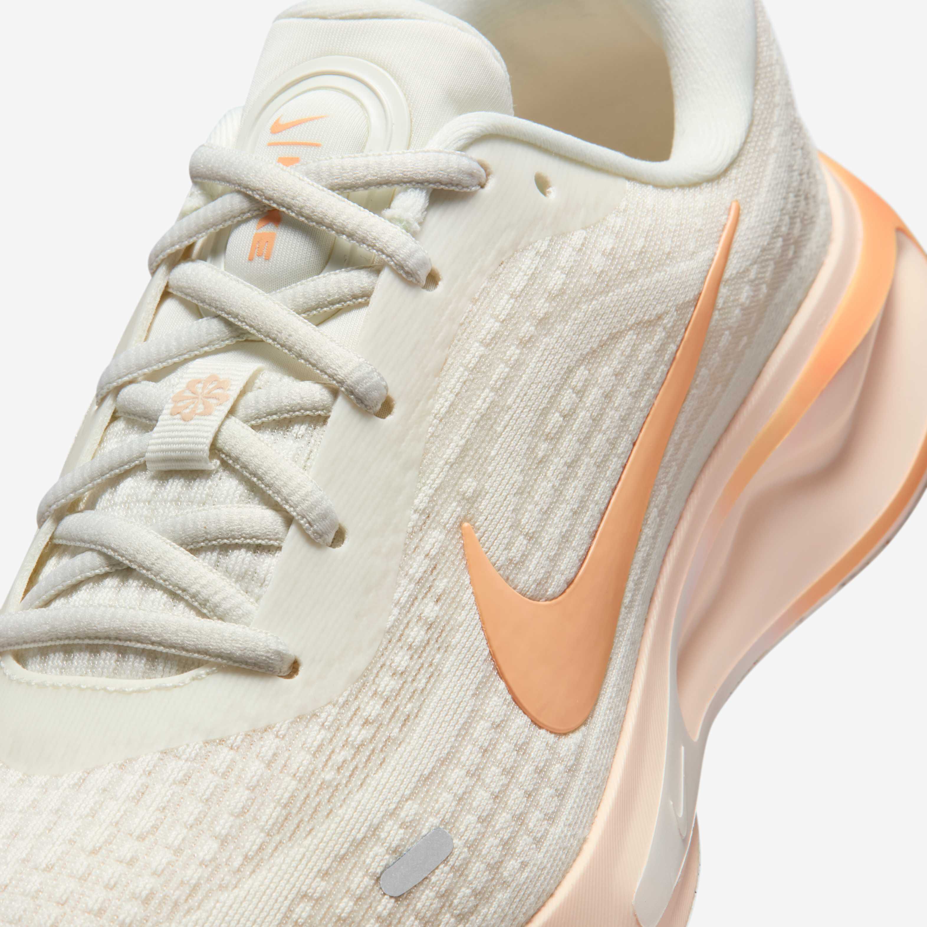 Nike Journey Run image number 6