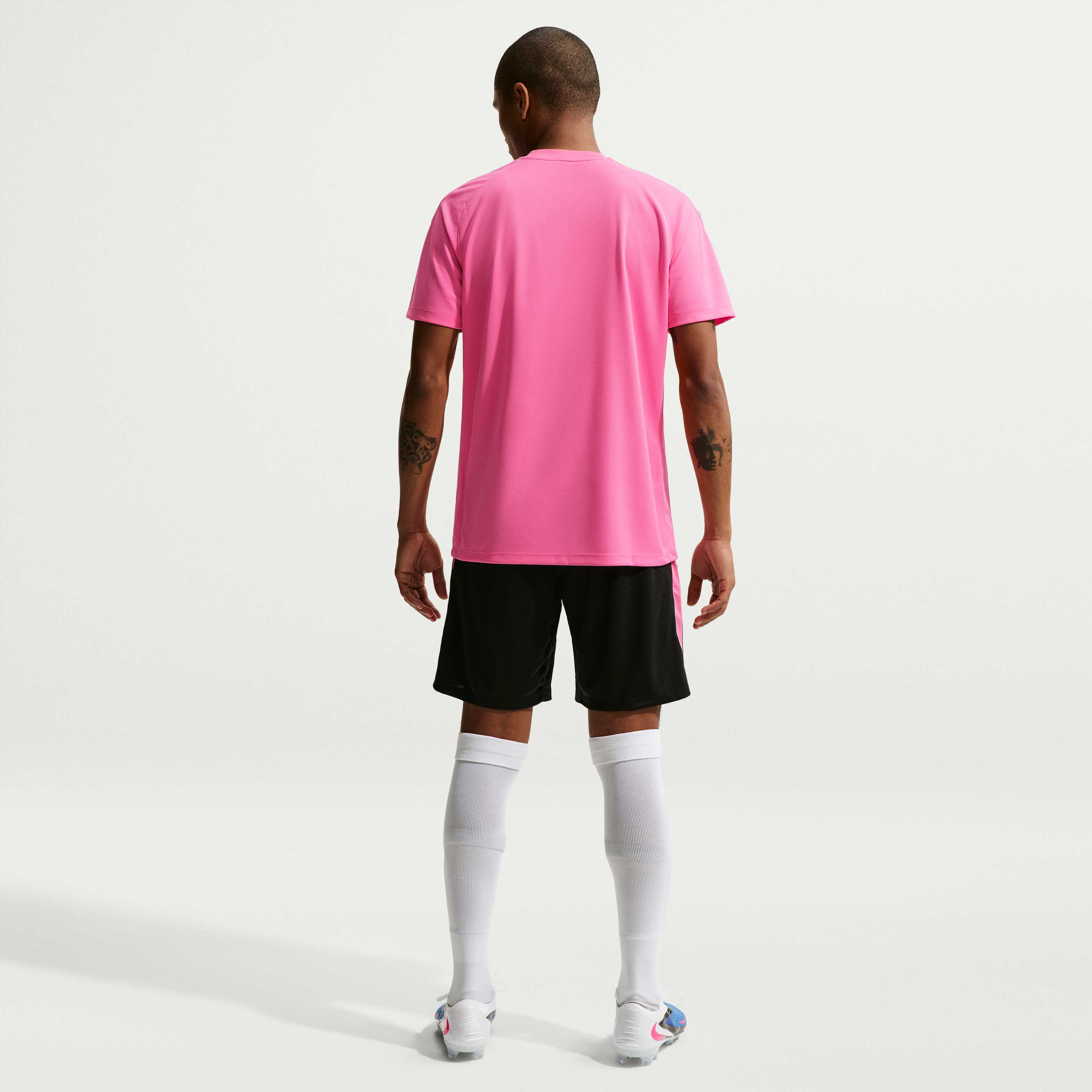 Nike Strike image number 4