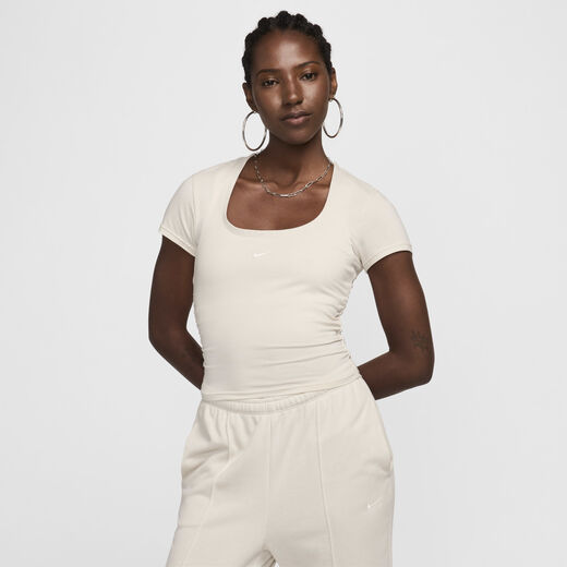 نايكي سبورتسوير تشيل نت