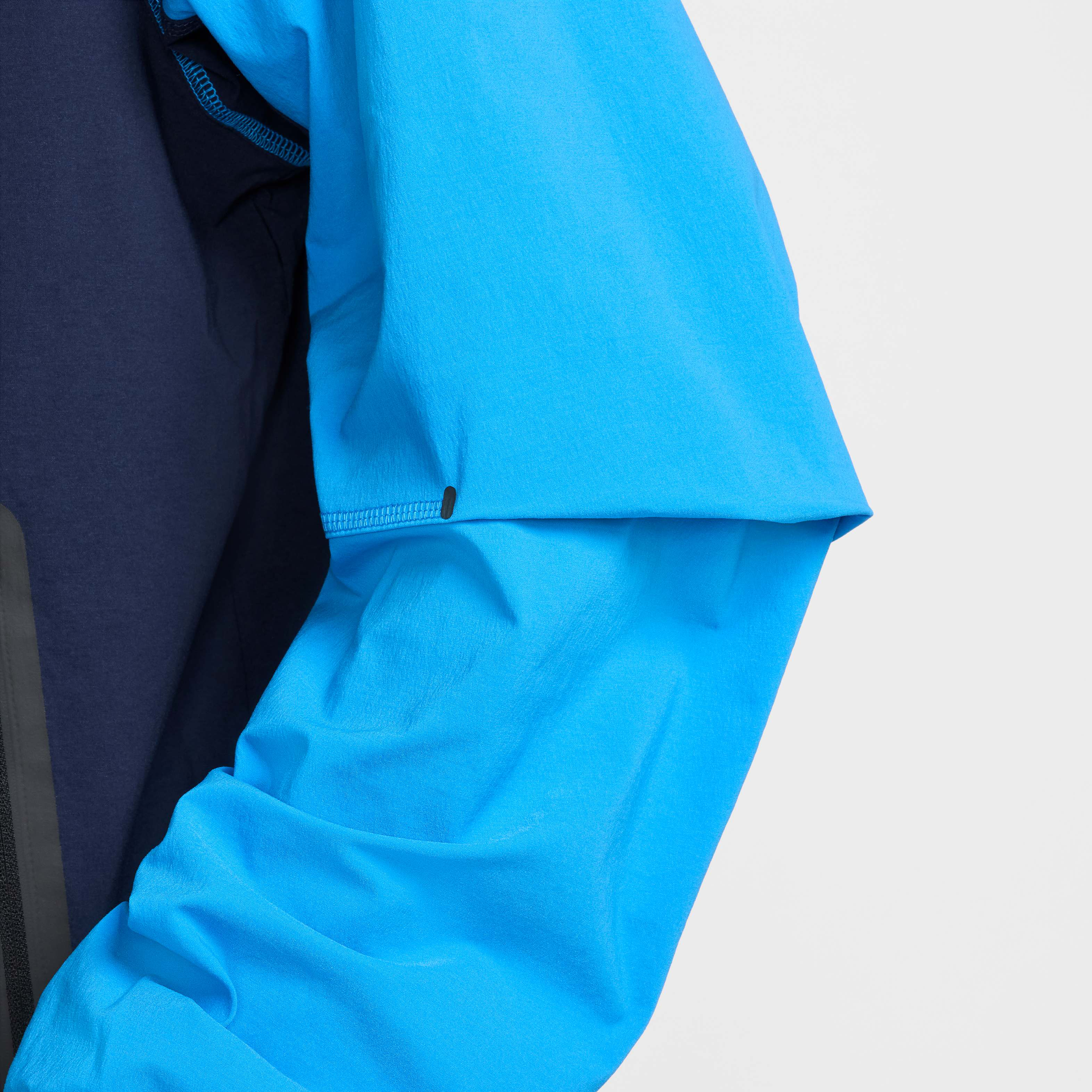 نايكي تك image number 6