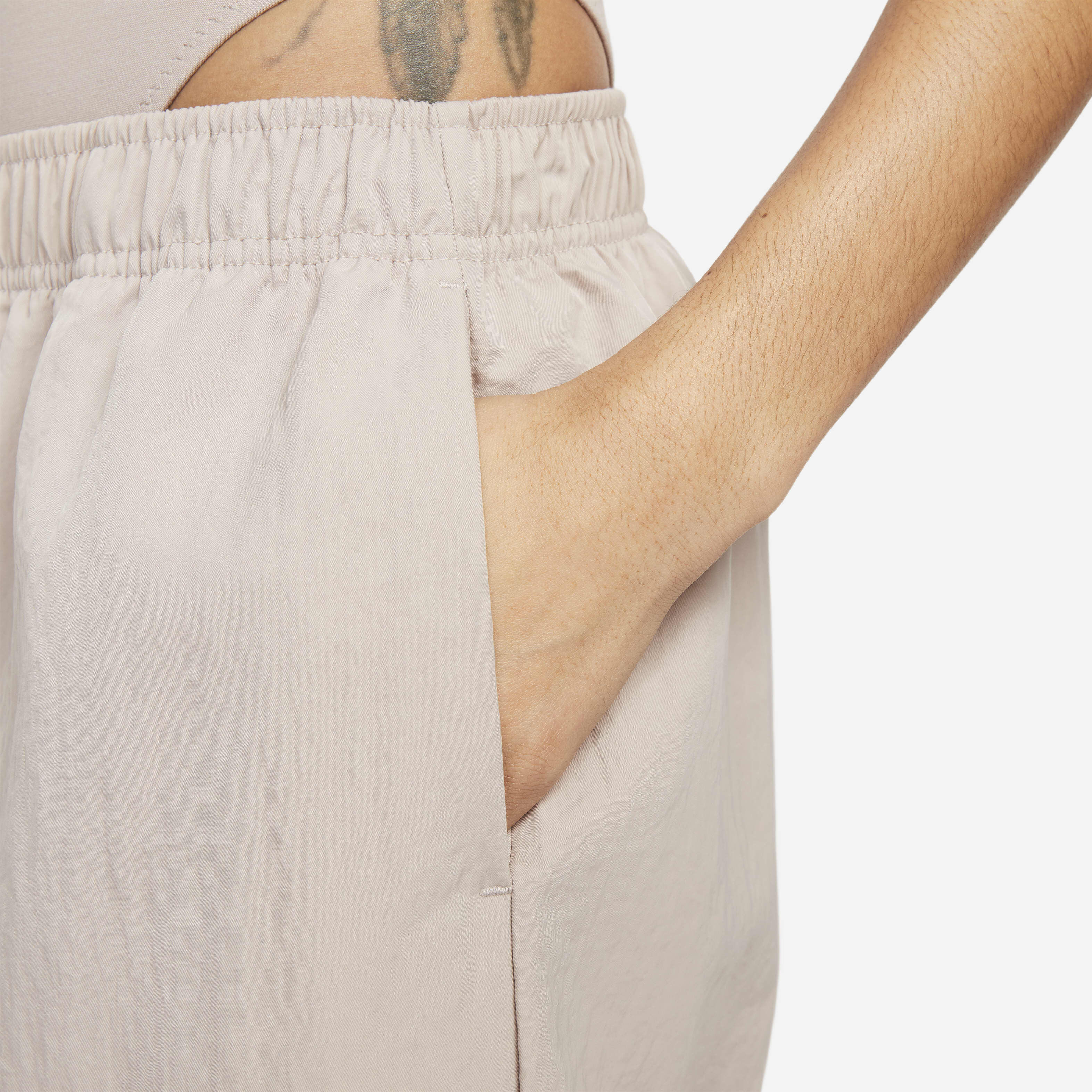 نايكي سبورتسوير ايسنشال image number 2