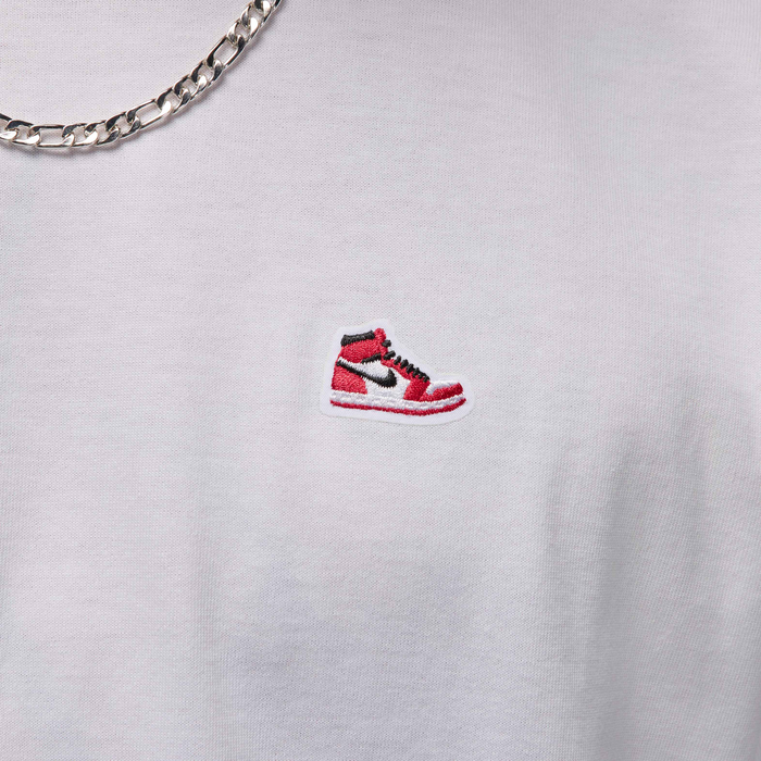 ★ Nike★ Jordan Brand Sneaker Patch T-Shirt M White Varsit Buy Jordan Brand Men's Sneaker Patch T-Shirt - White/Varsity