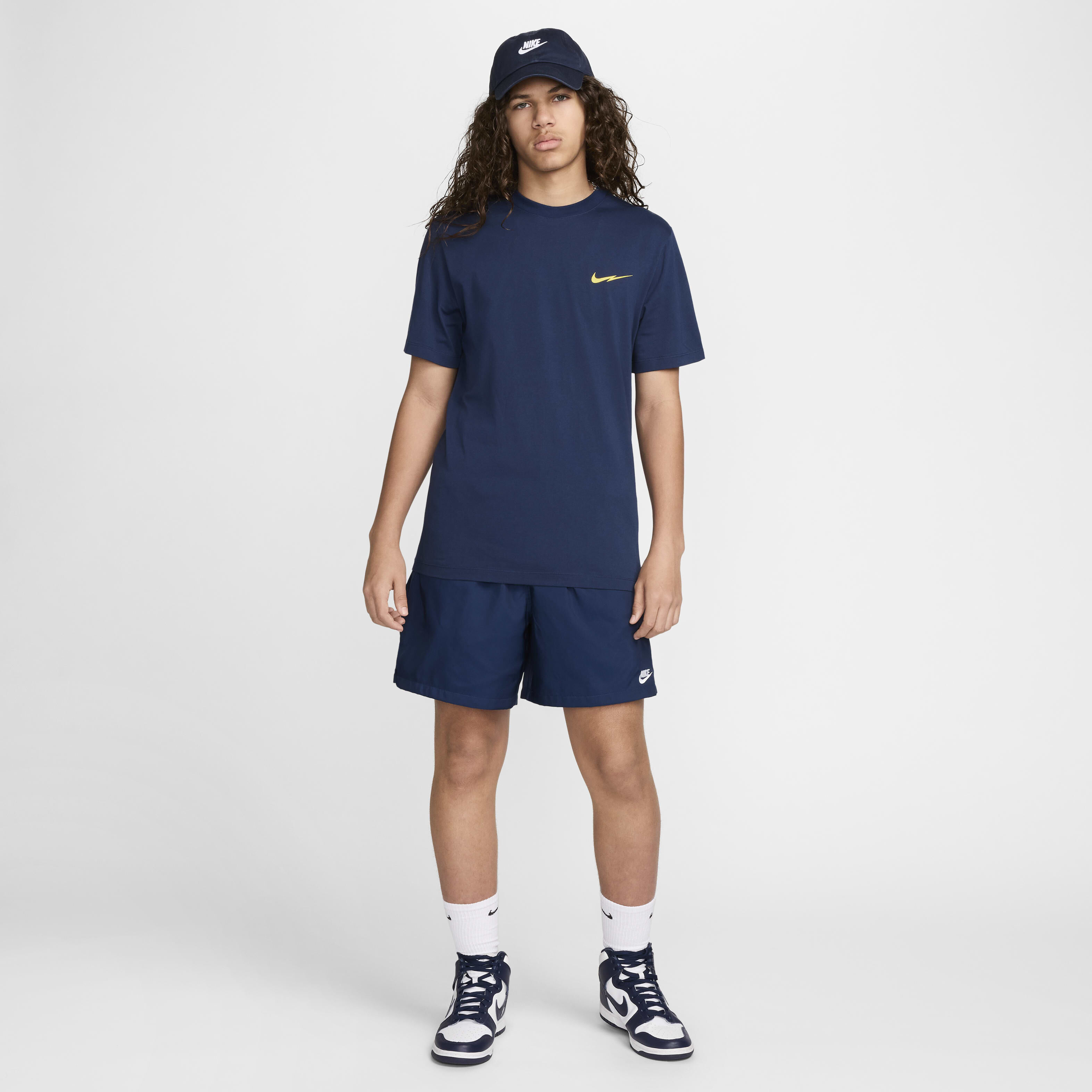 نايكي سبورتسوير image number 4