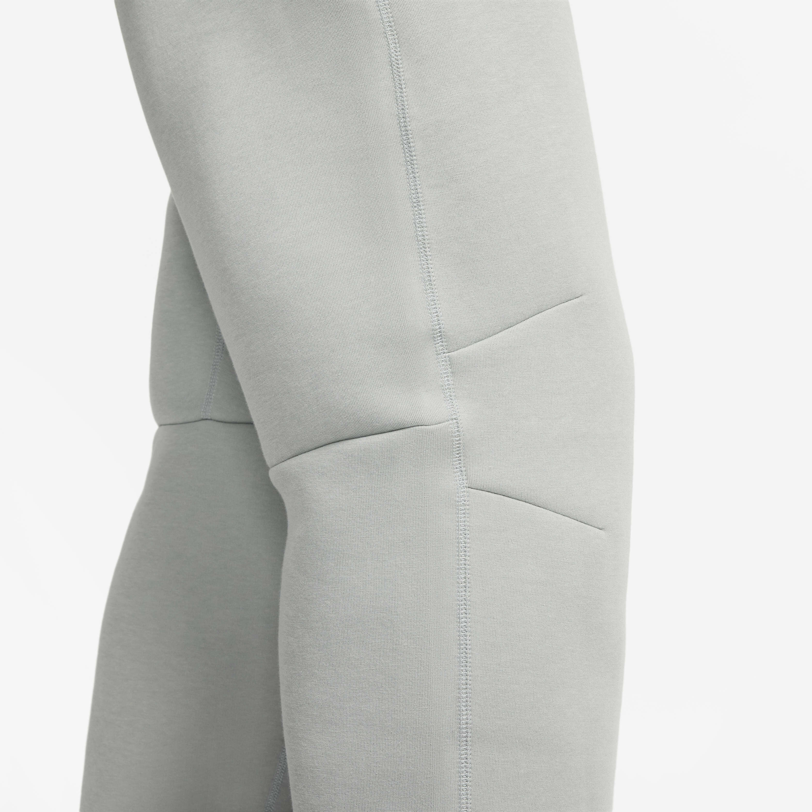 Nike Sportswear Tech Fleece image number 6