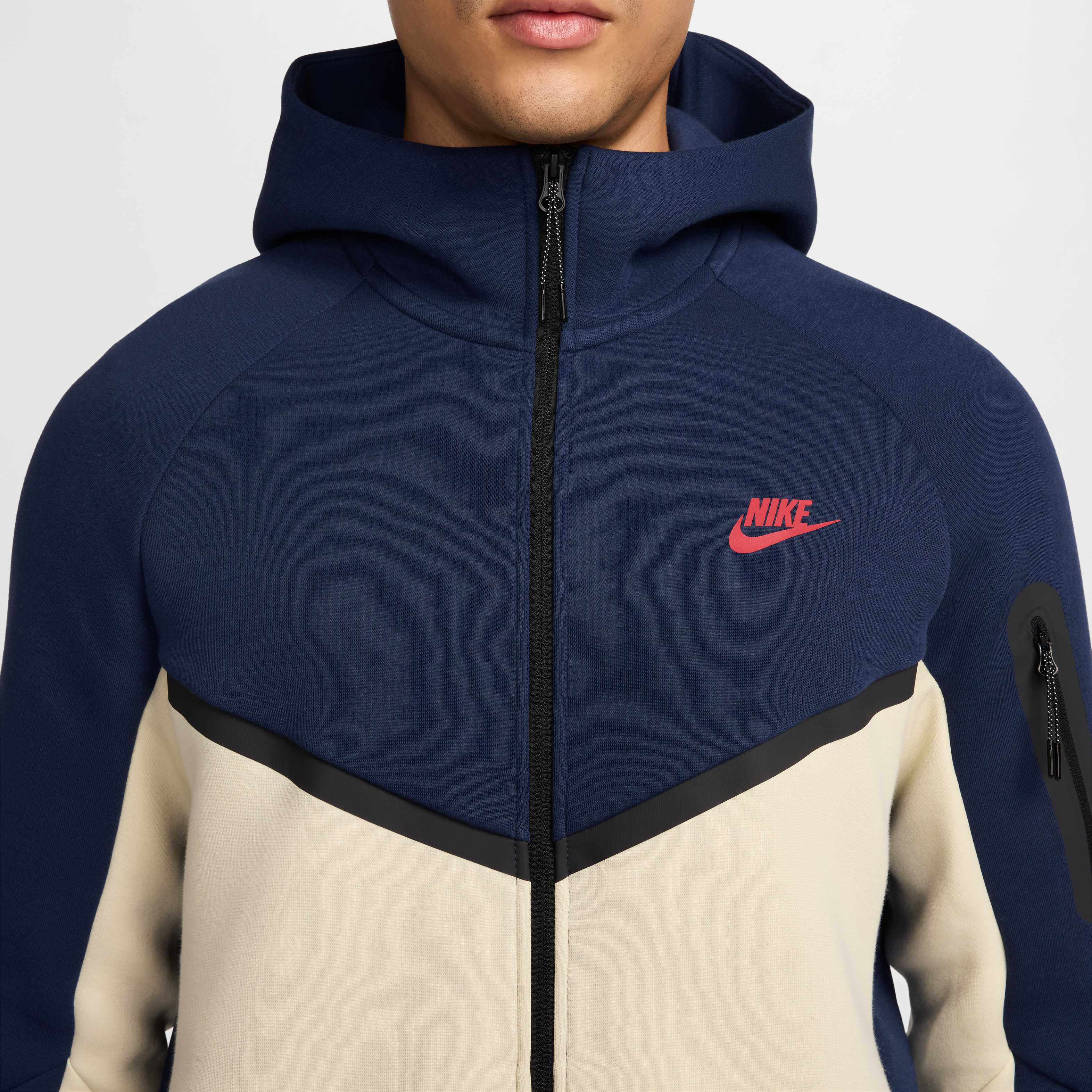 Nike Sportswear Tech image number 3