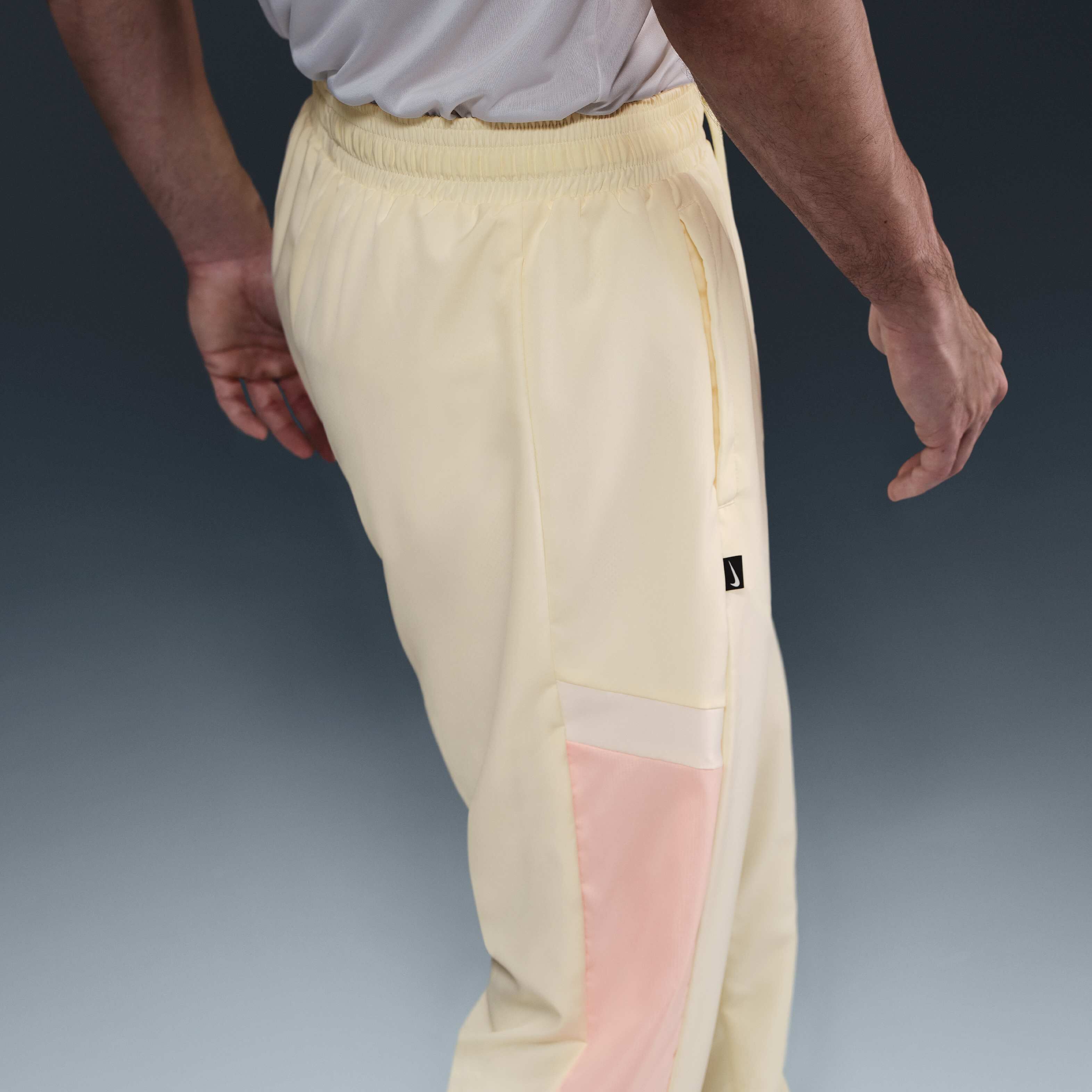 Nike Icon image number 2