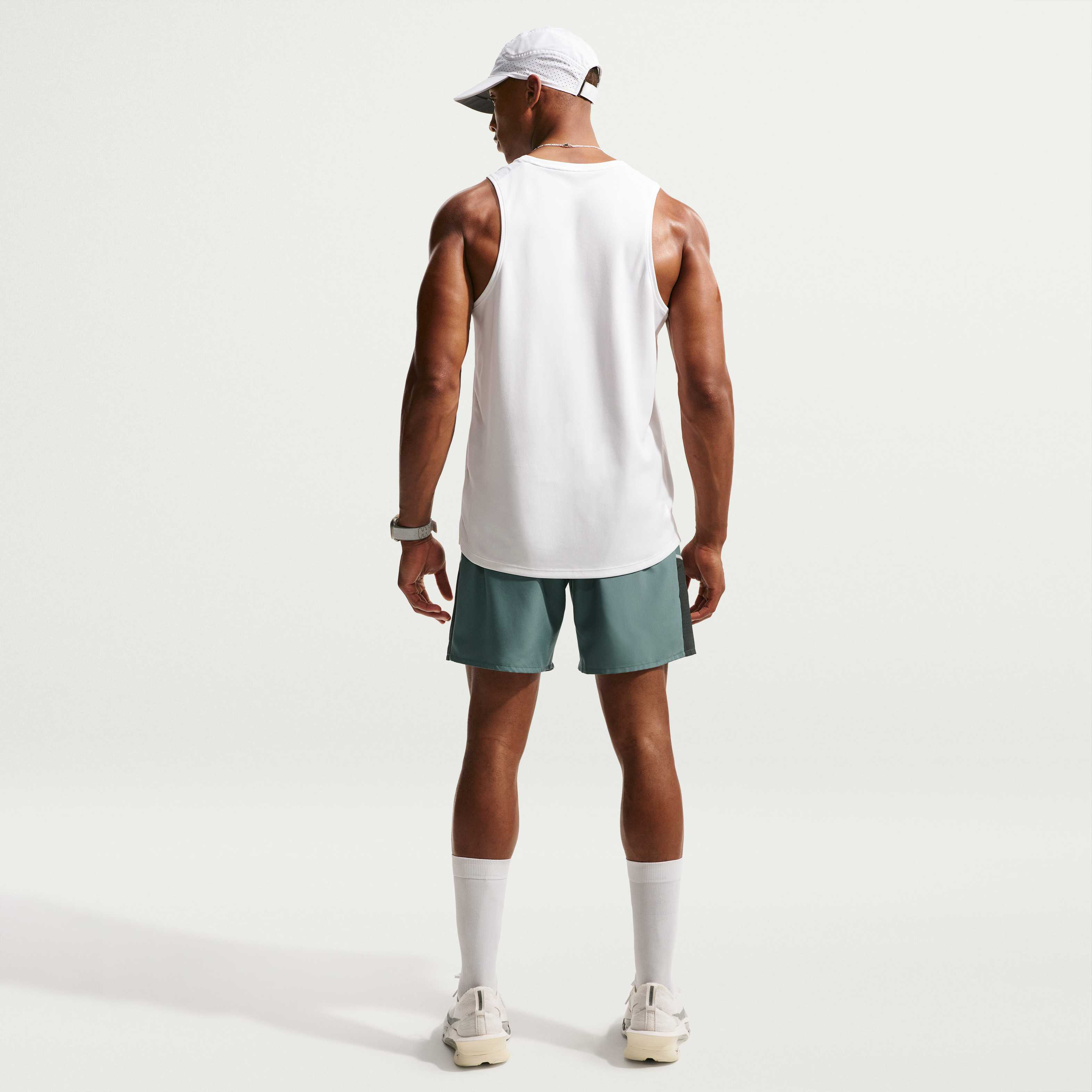 Nike Miler image number 4