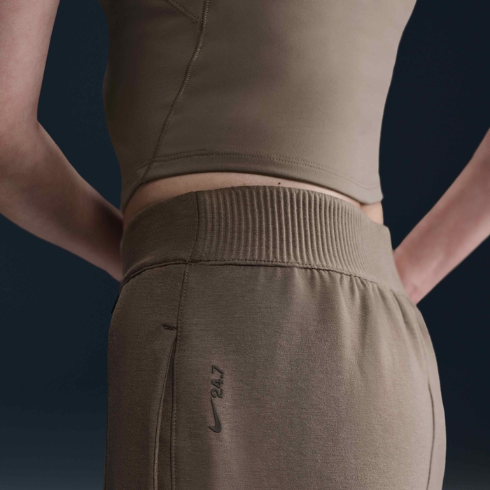 Nike 24.7 ImpossiblySoft image number 4 Nike 24.7 ImpossiblySoft image number 4