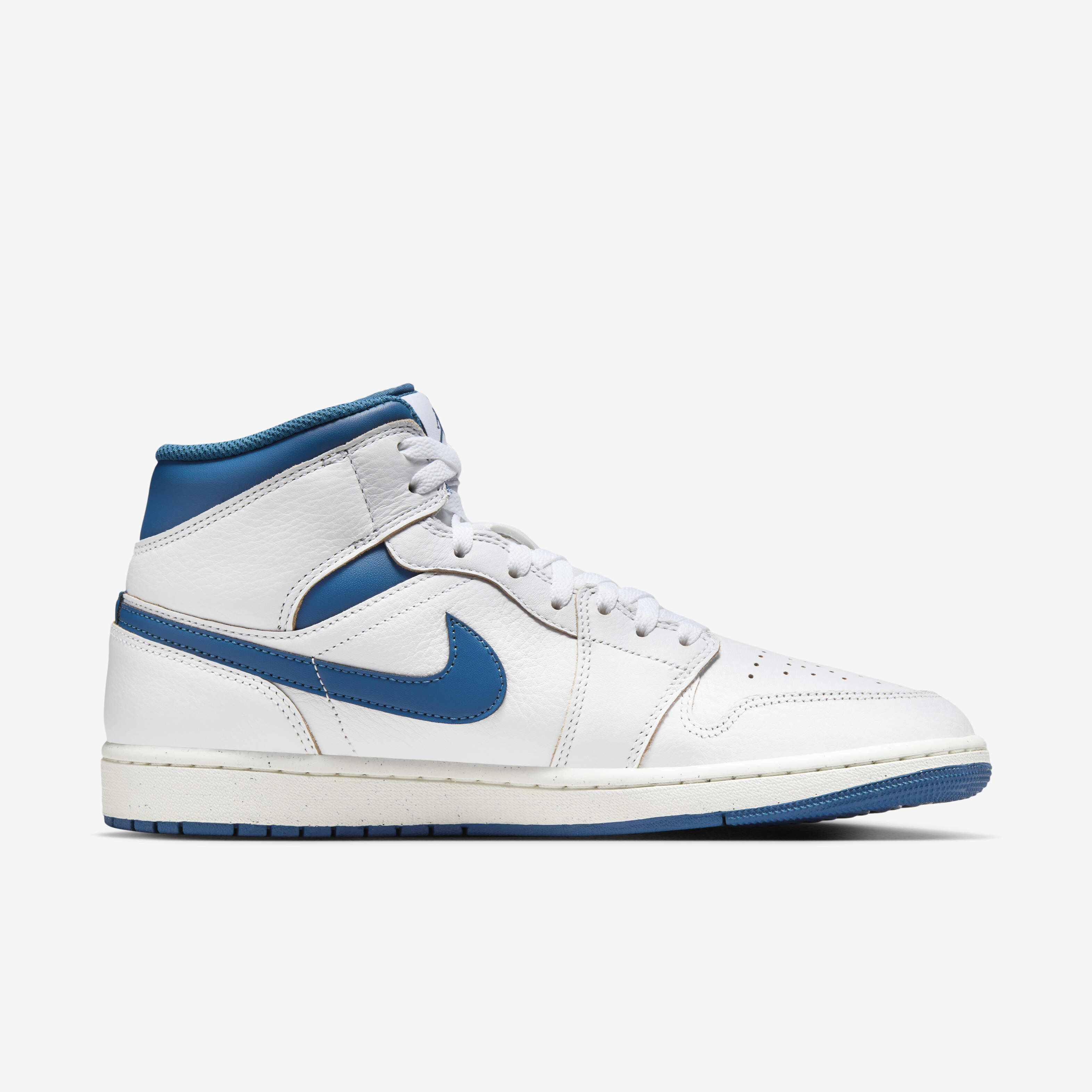 Air Jordan 1 Mid SE image number 2
