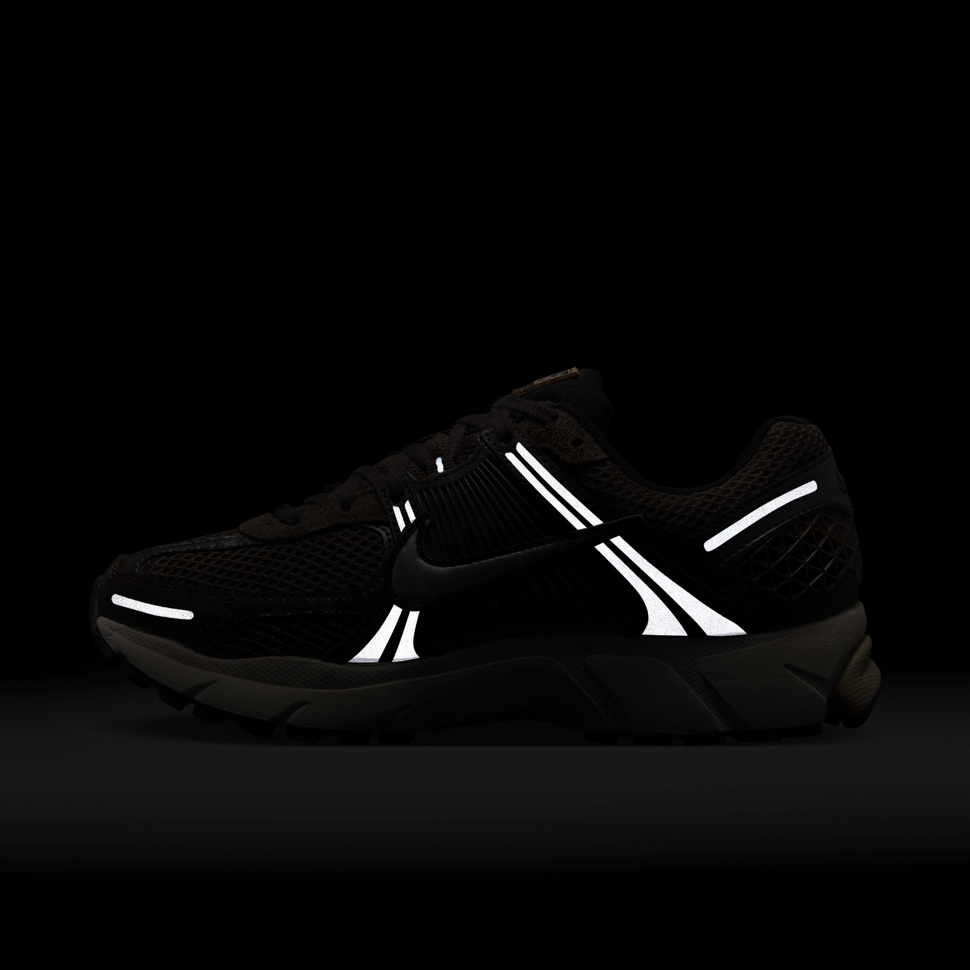 Nike Zoom Vomero 5 image number 11