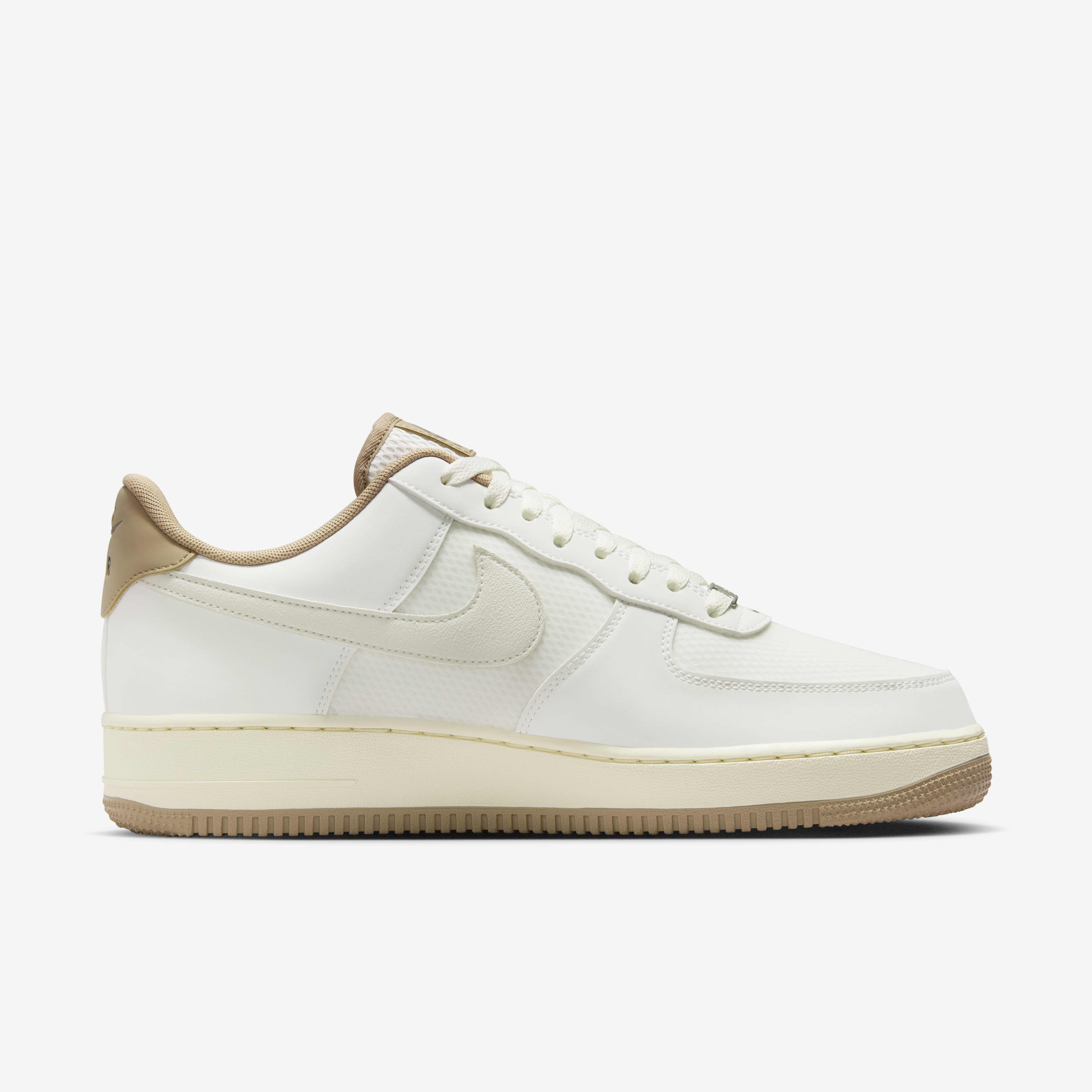 Nike Air Force 1 '07 LV8 image number 2