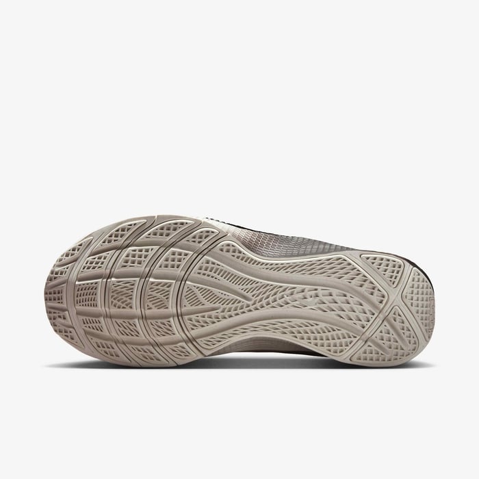 LeBron TR 1 image number 1 LeBron TR 1 image number 1