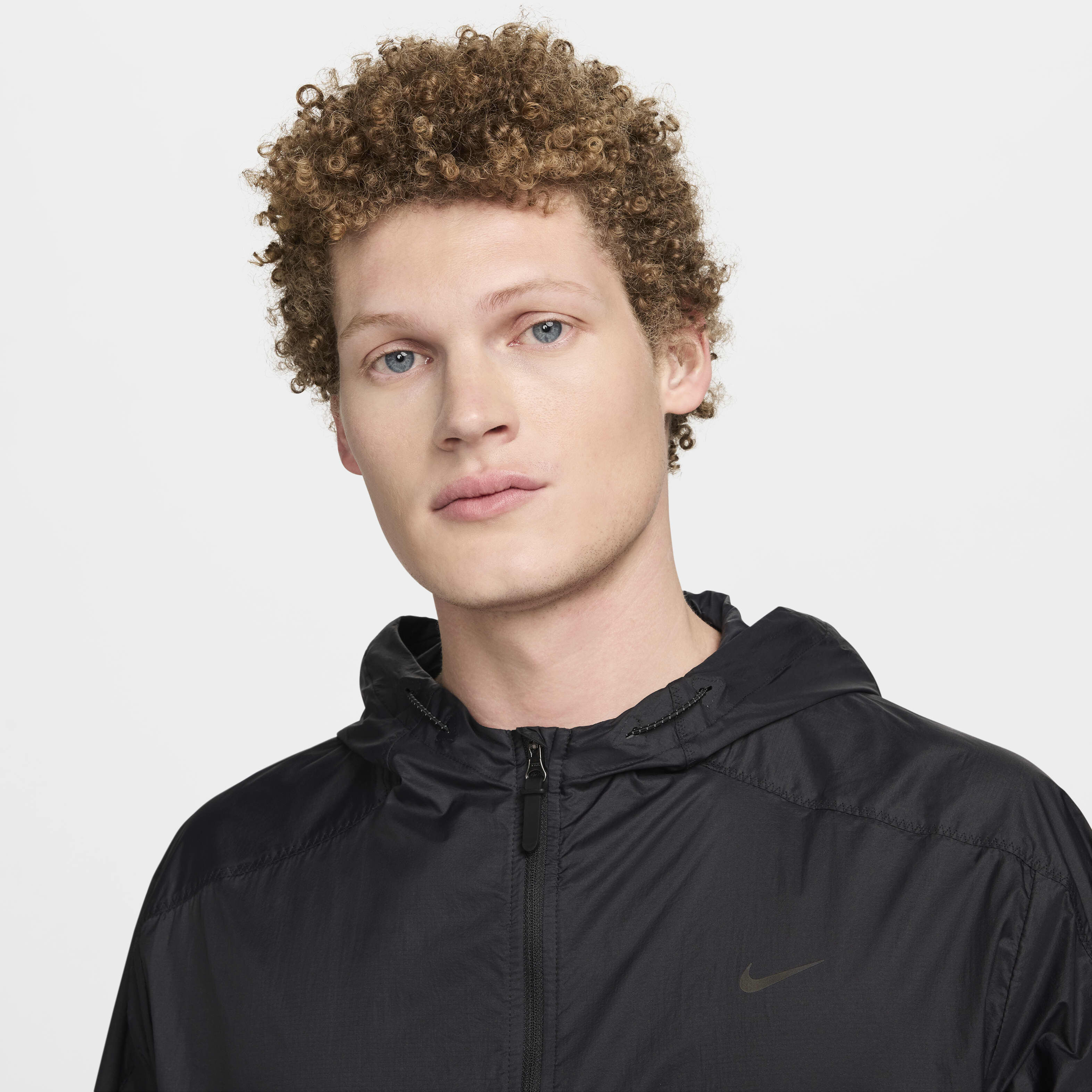Buy Nike Running Division Men s UV Running Jacket Nike Kuwait Official