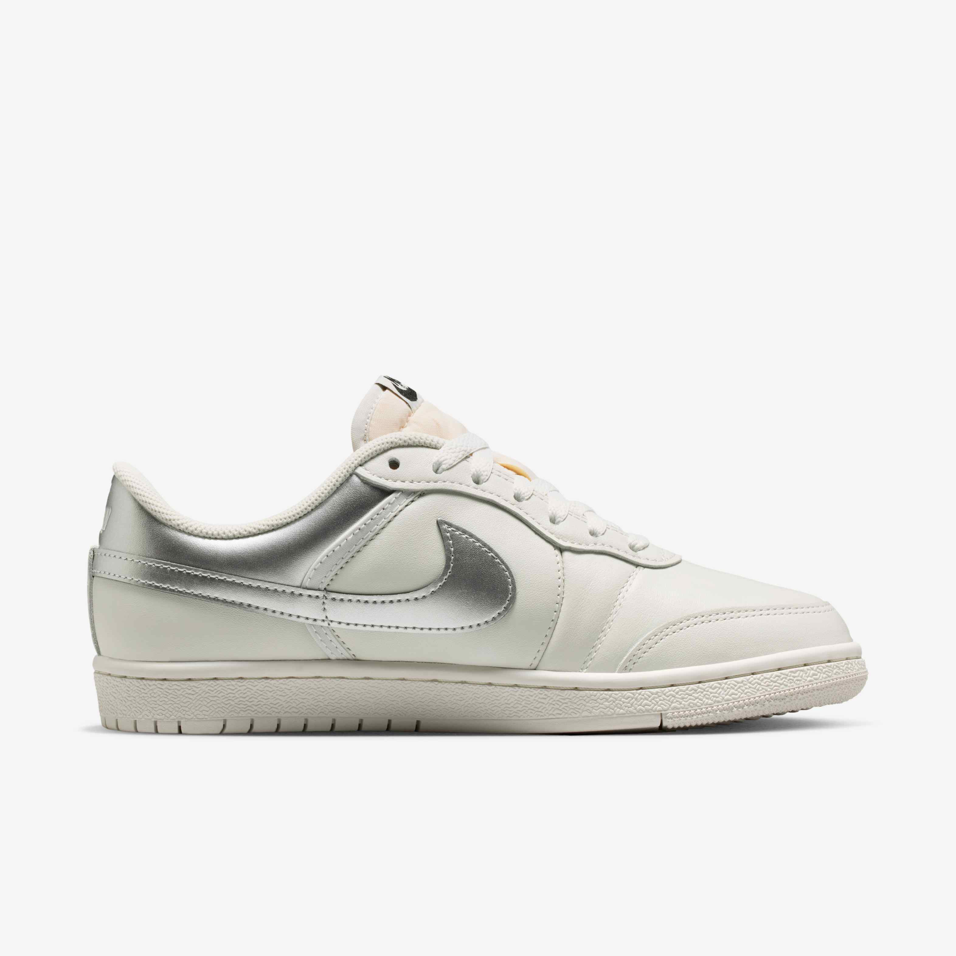 Air Jordan Skyline Low image number 2