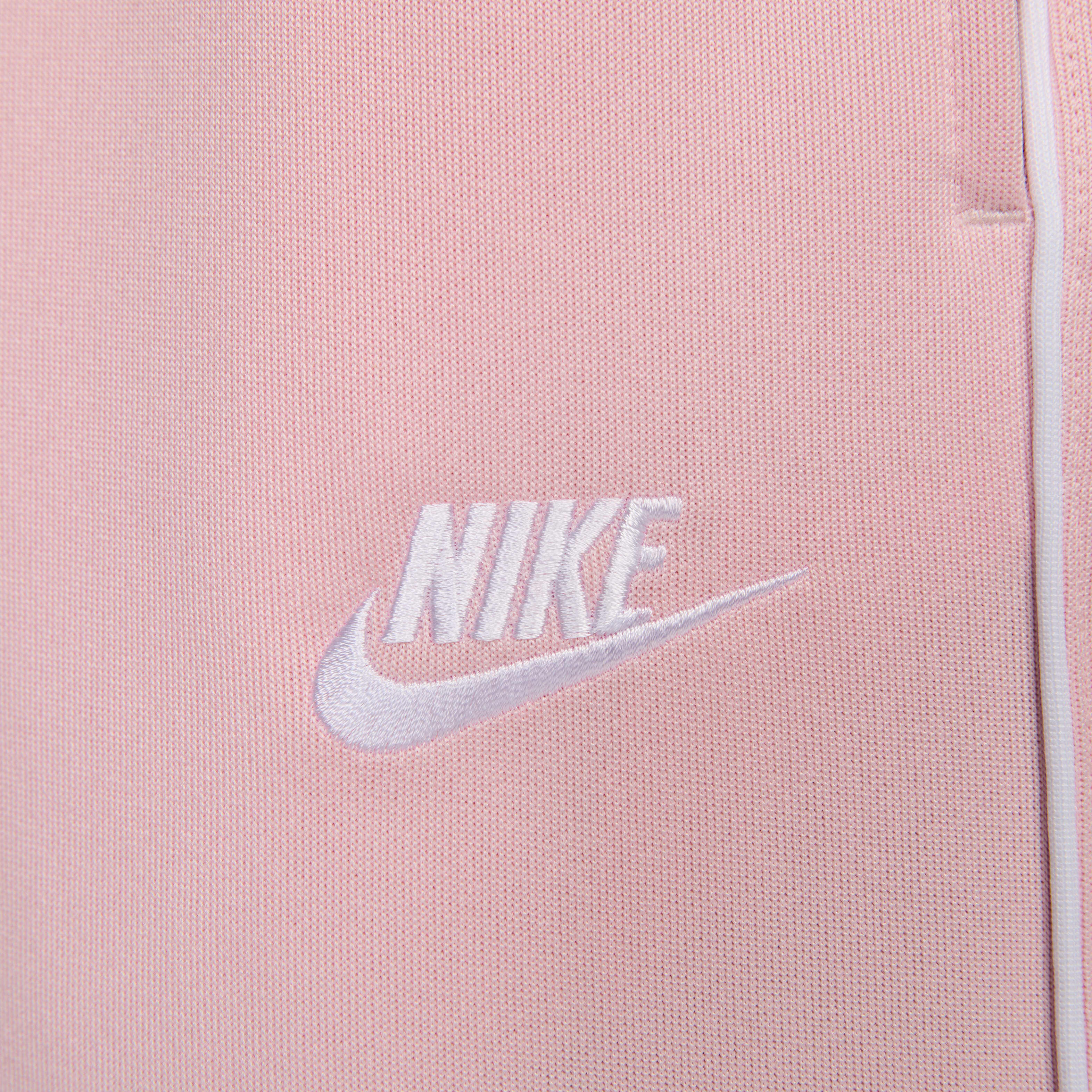 نايكي كلوب image number 4