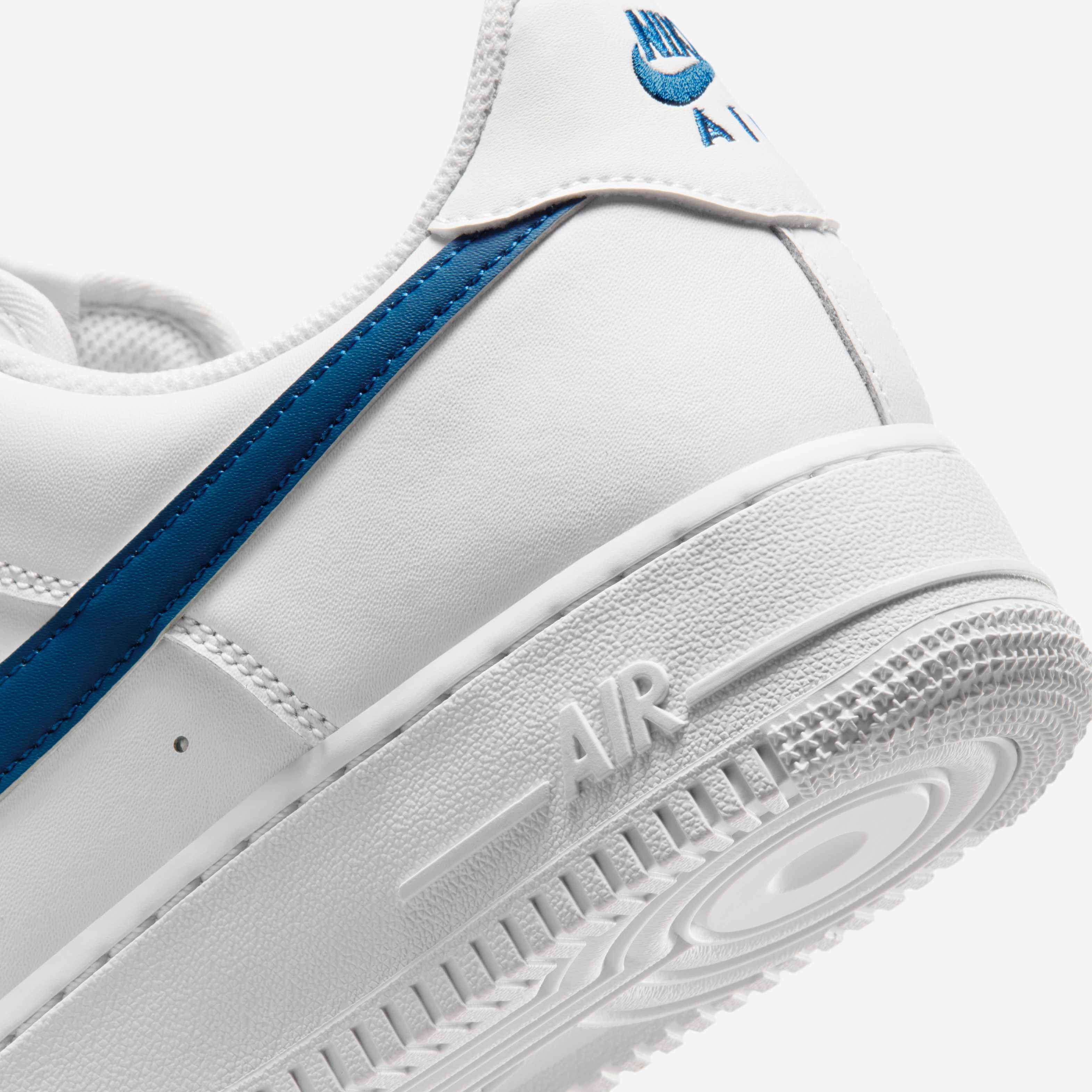 نايكي اير فورس 1 '07 image number 7