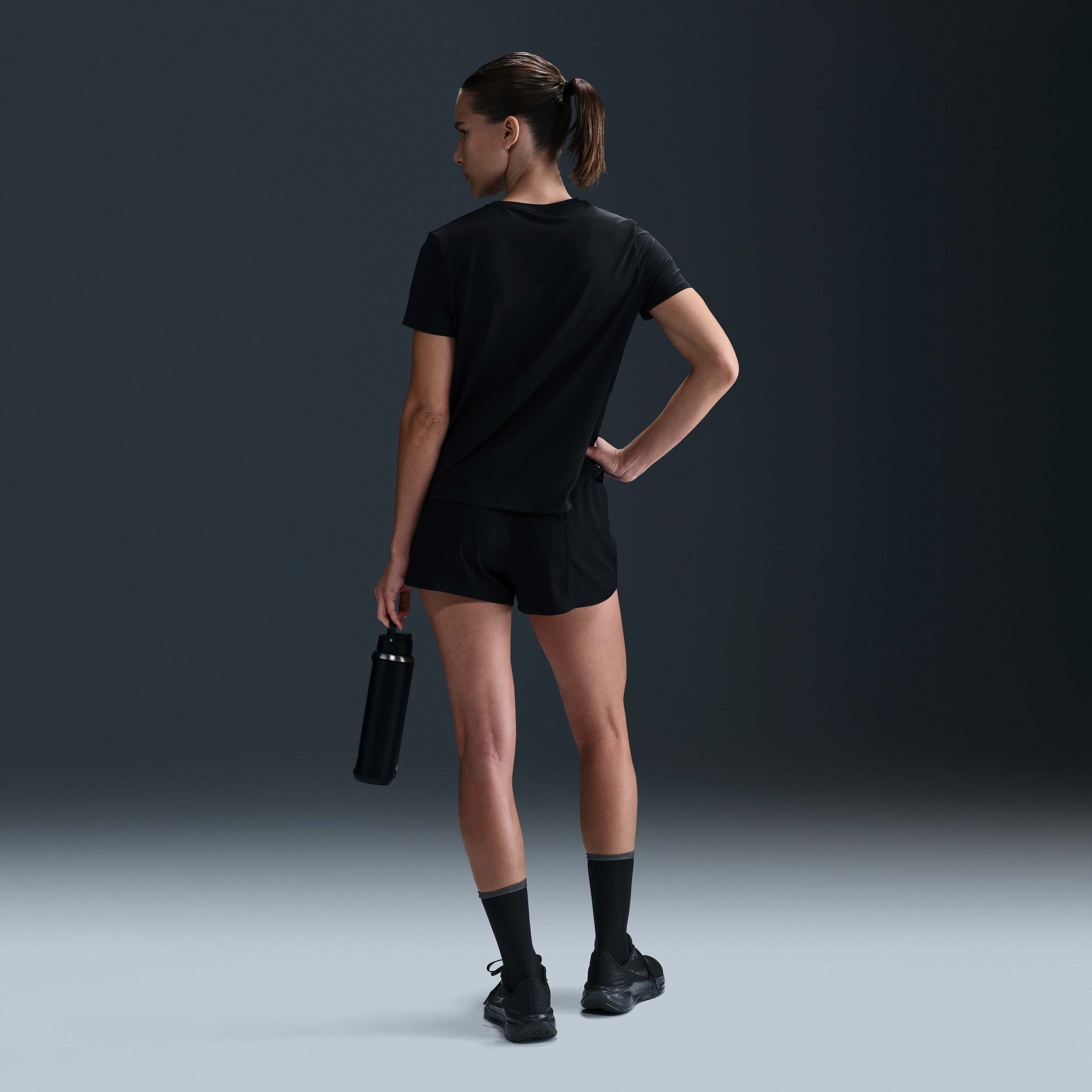 Nike One Swoosh image number 4