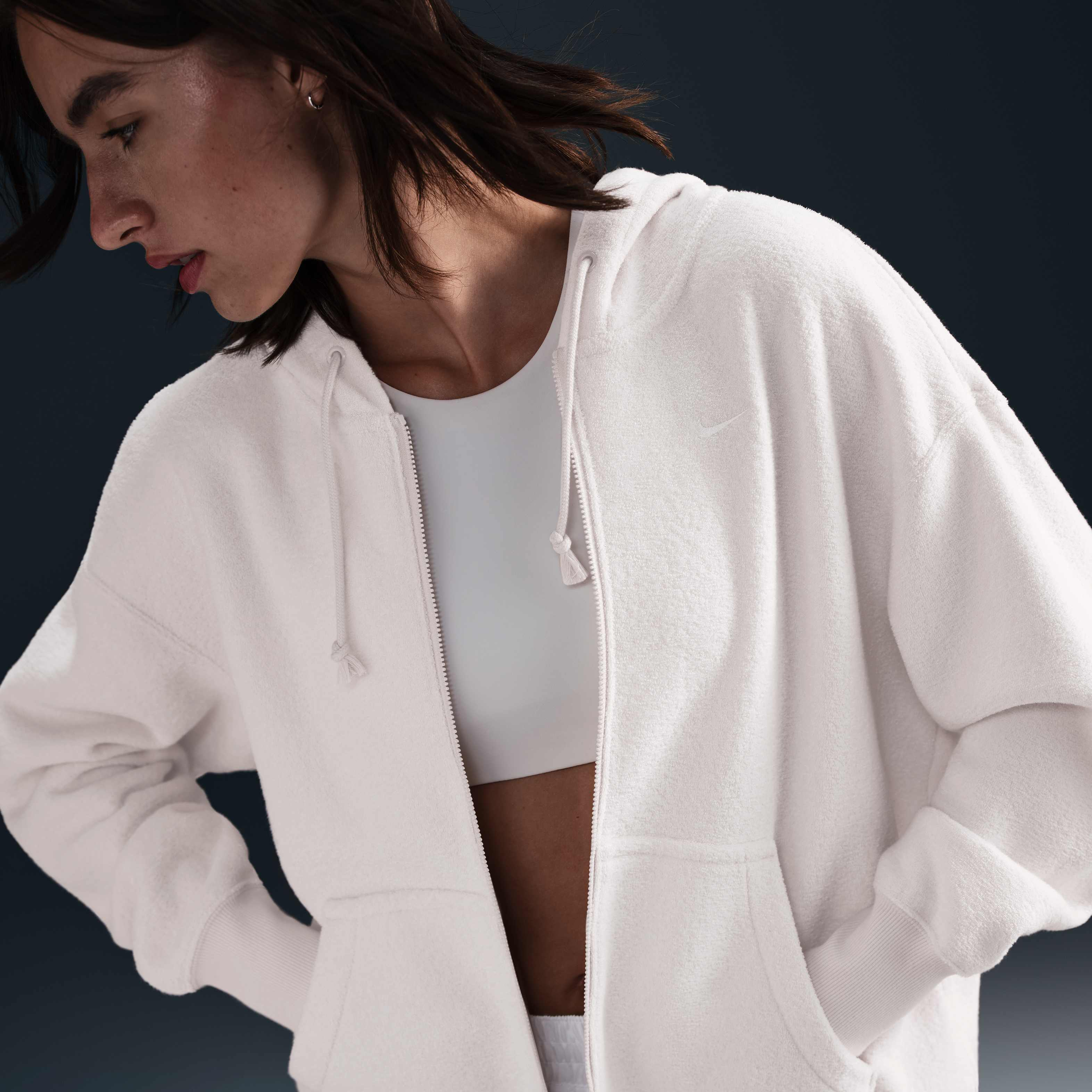 Nike Sportswear Phoenix Plush image number 0