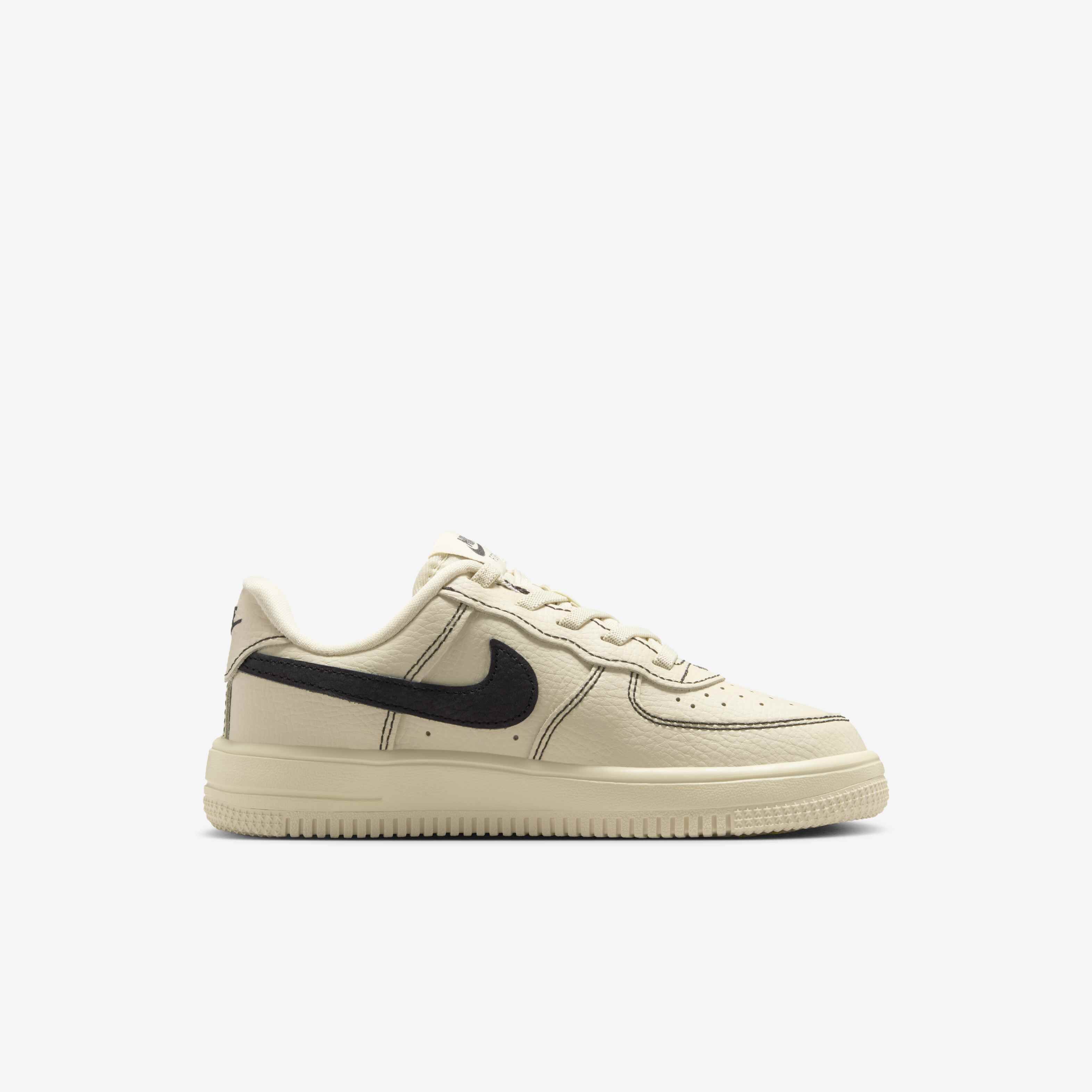Nike Force 1 Low LV8 EasyOn image number 2