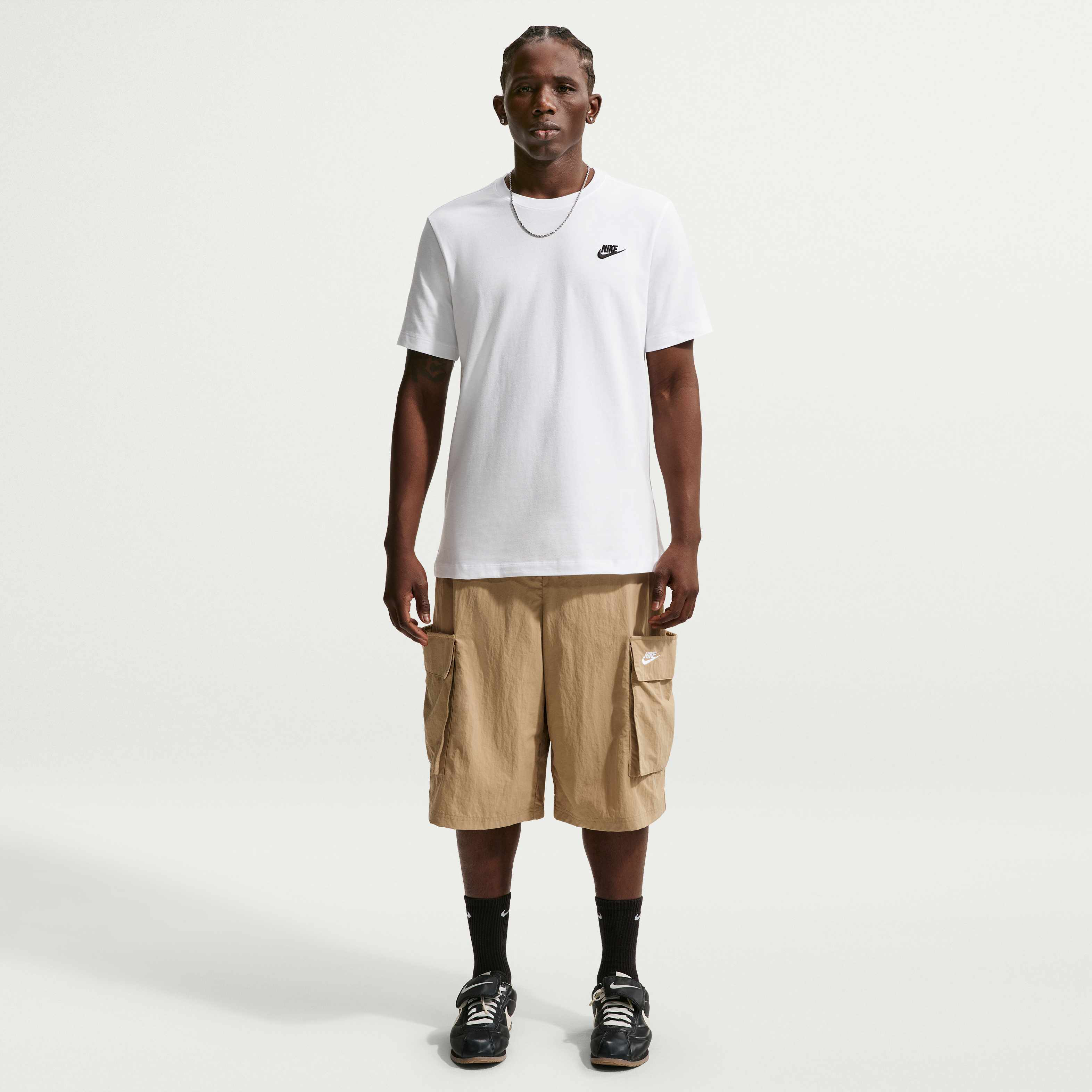 Nike Sportswear Club image number 3