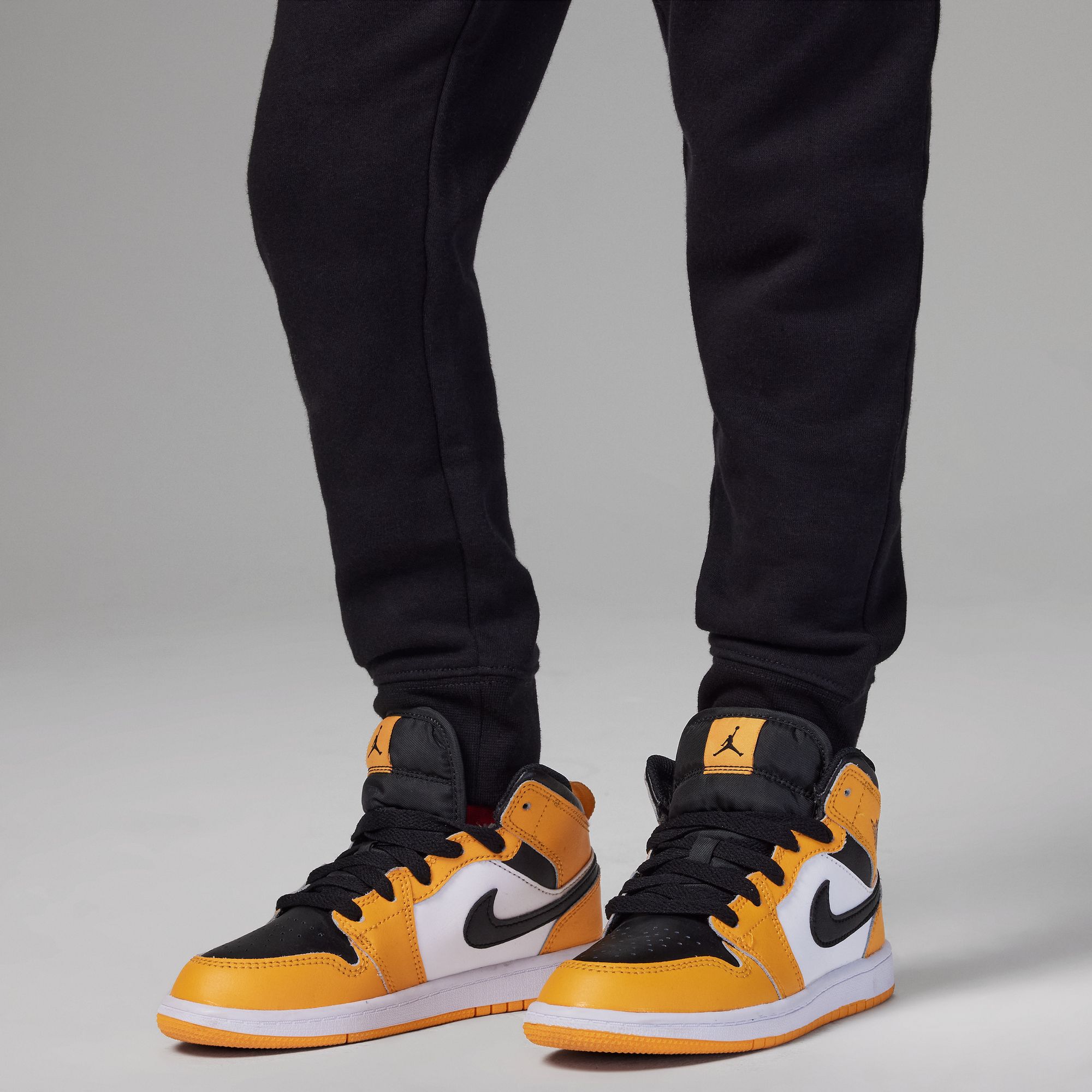 Jordan MJ Essentials Pants image number 4