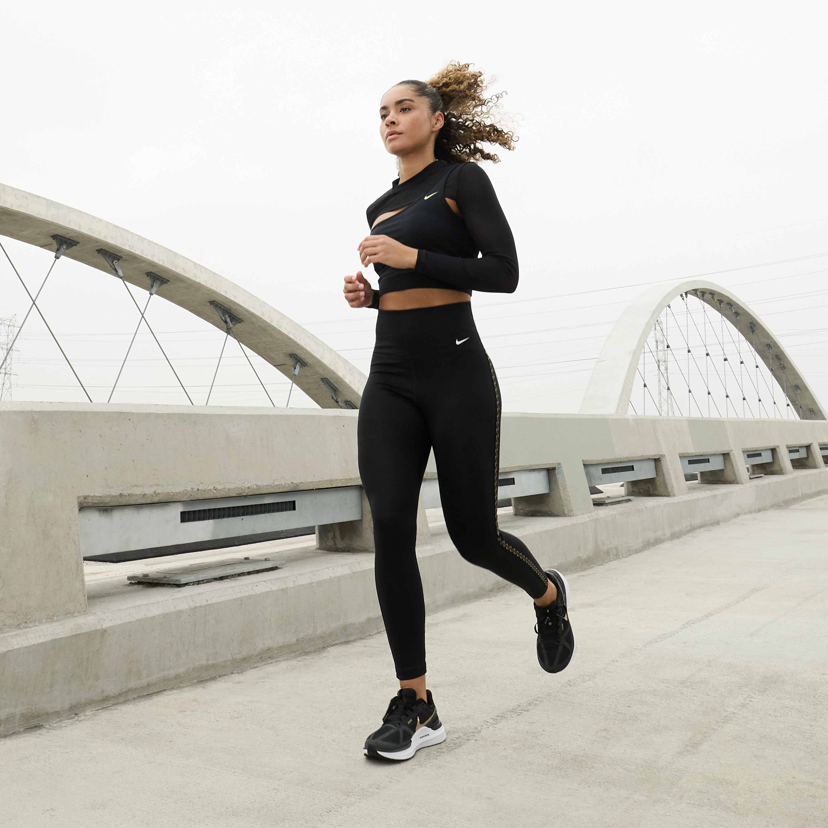 Nike Structure 25 image number 10