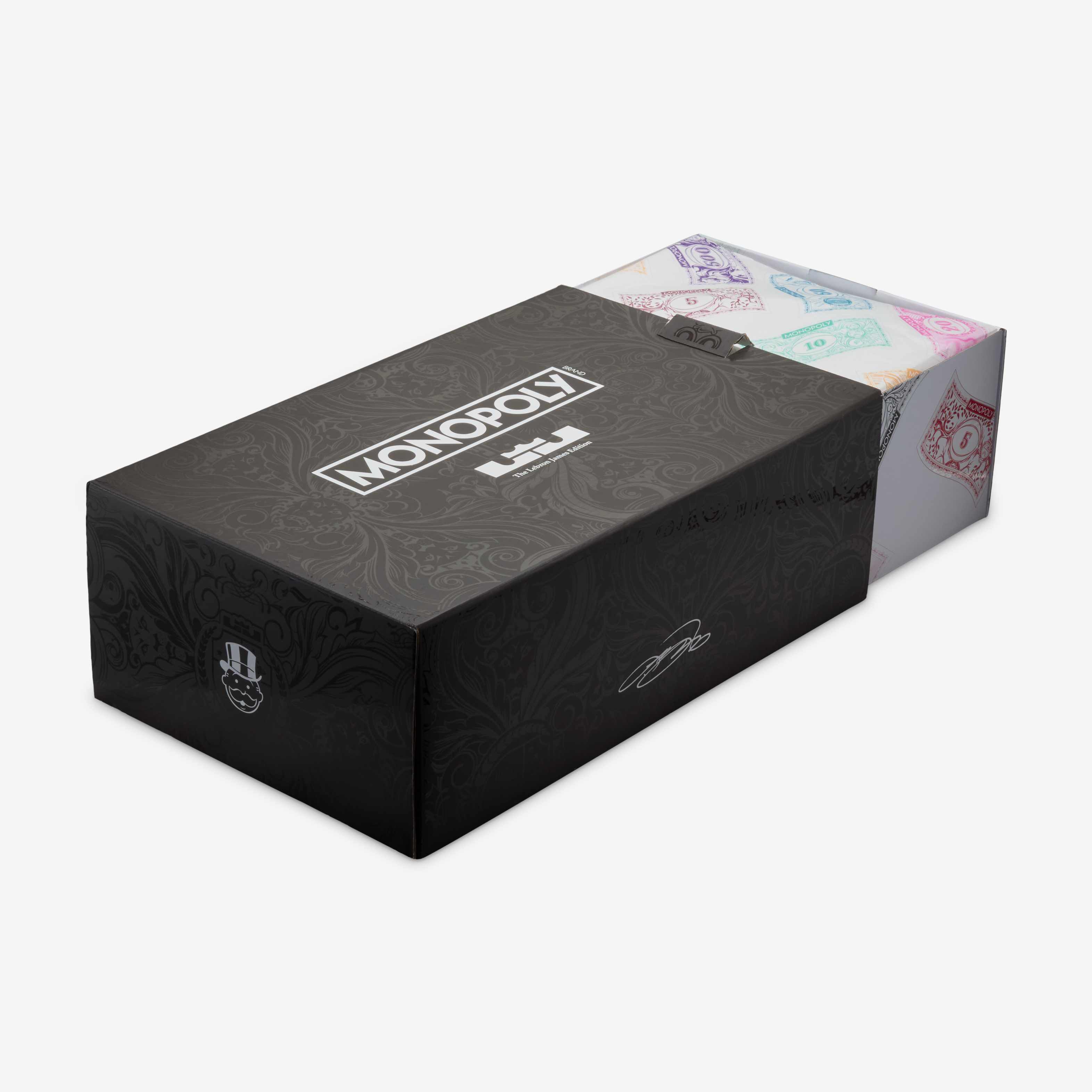 ليبرون XXII 'توكين' image number 14