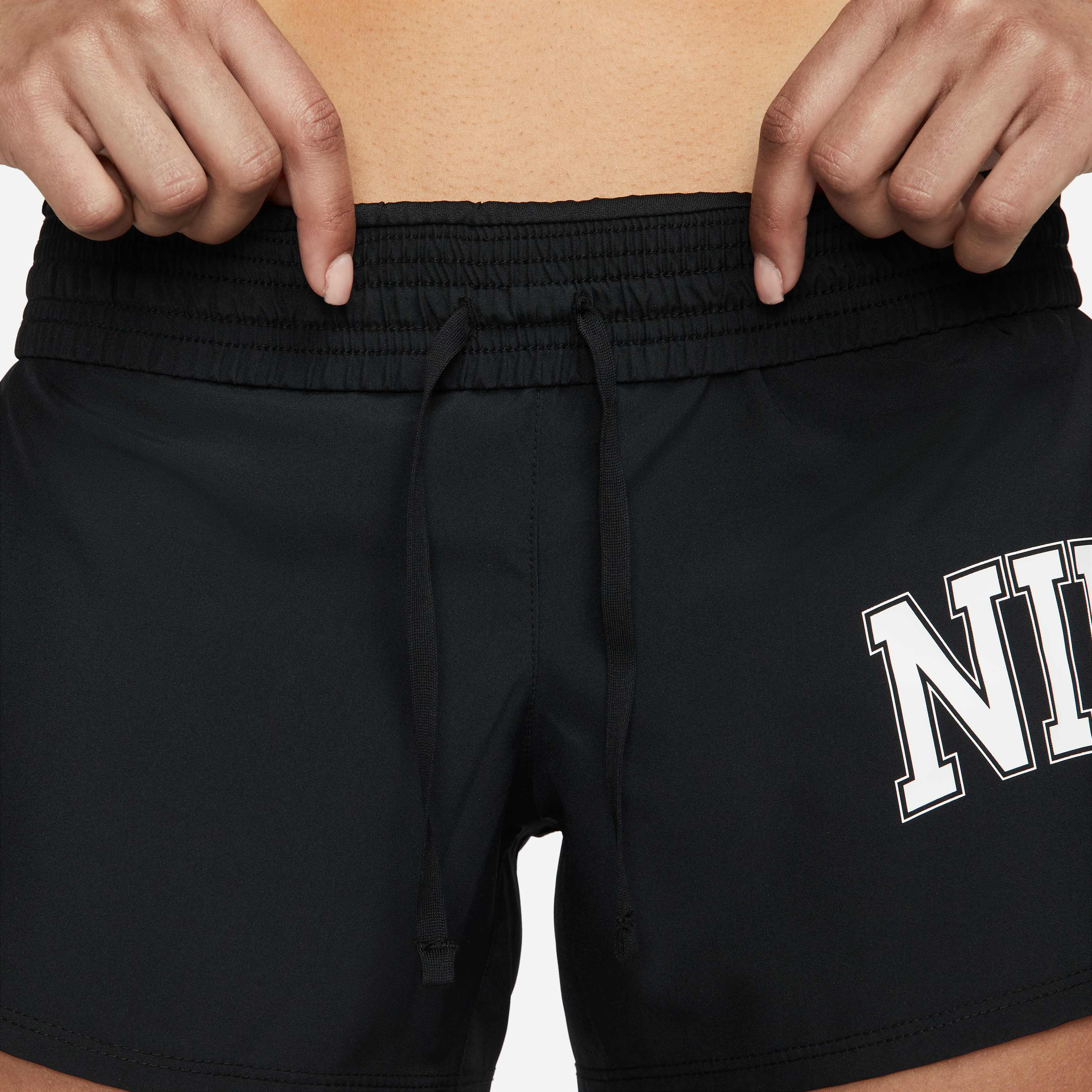 Nike Dri-FIT Swoosh Run image number 4